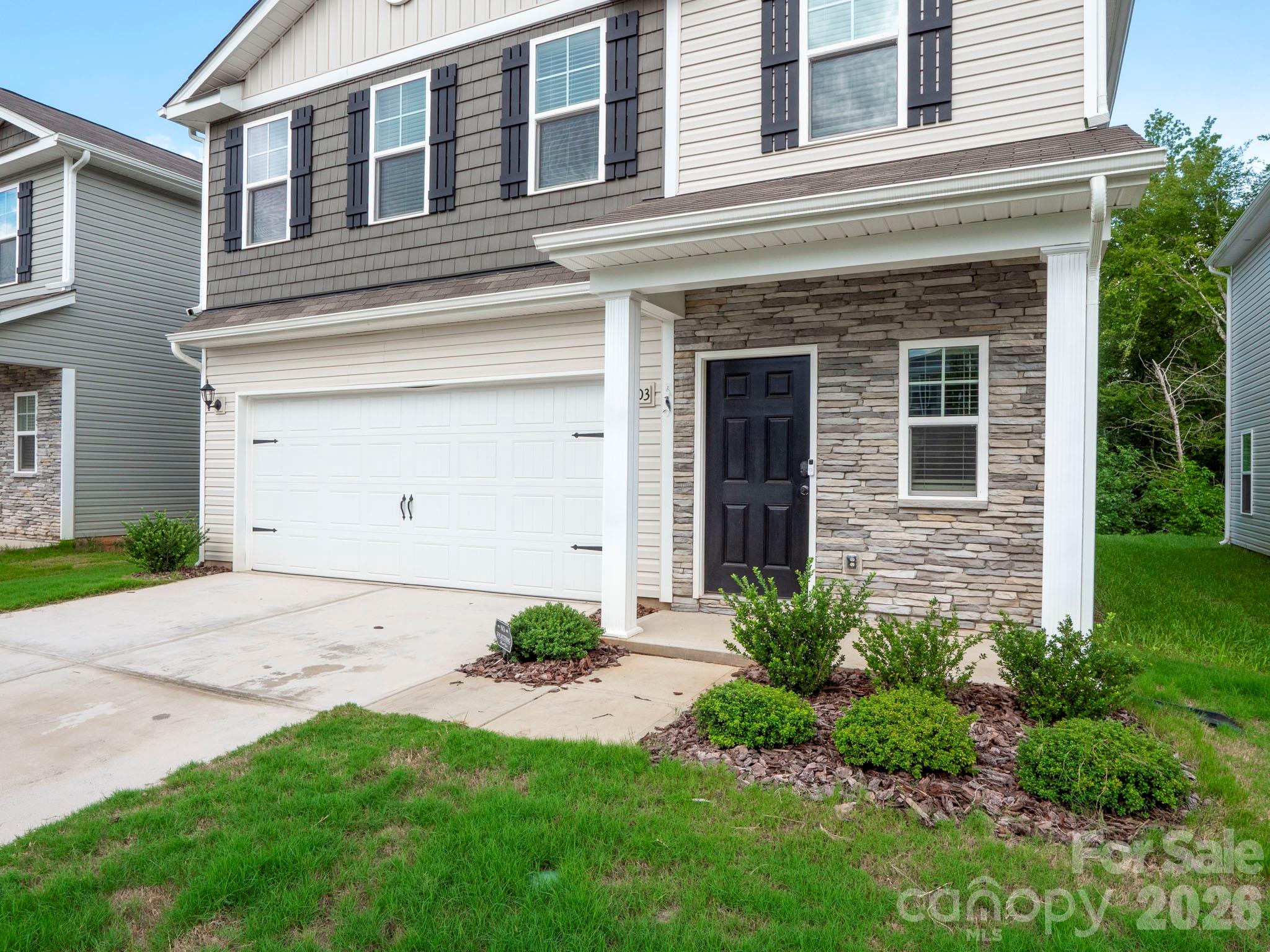 7203 Stoney Wood Lane Property Photo 2