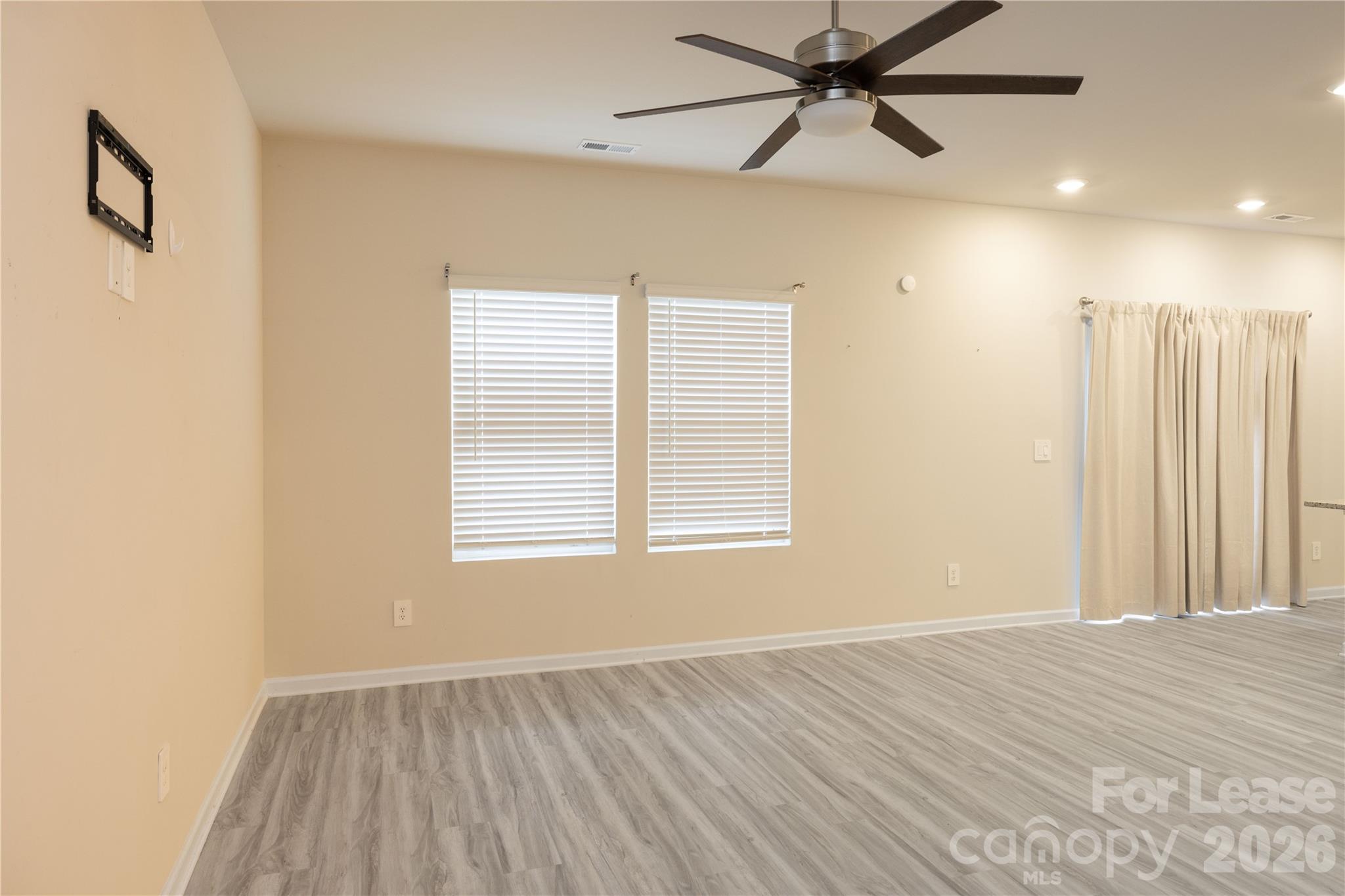 309 Fairchild Way Property Photo 10