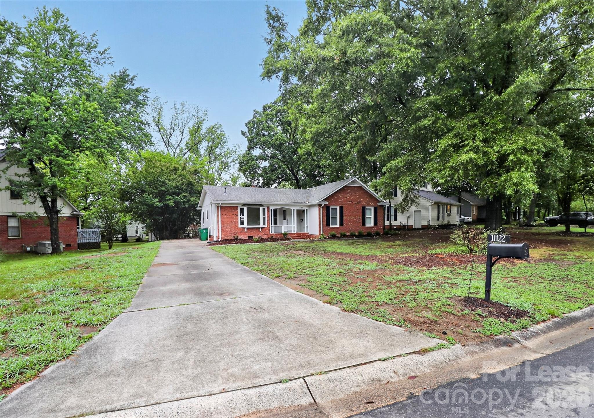 11122 Five Cedars Road Property Photo 1