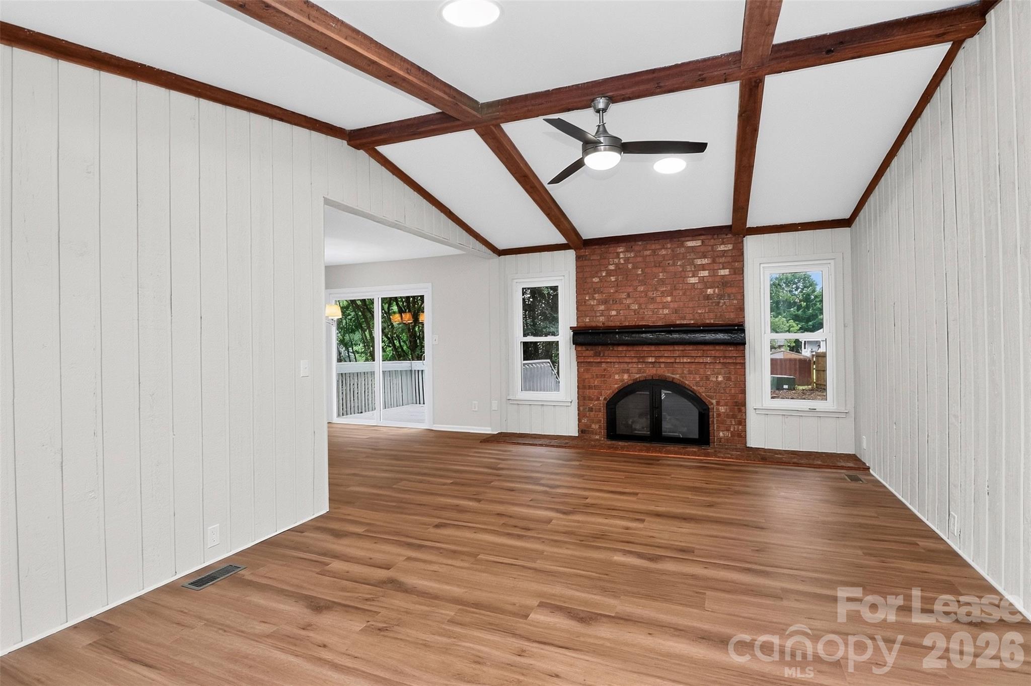 11122 Five Cedars Road Property Photo 4
