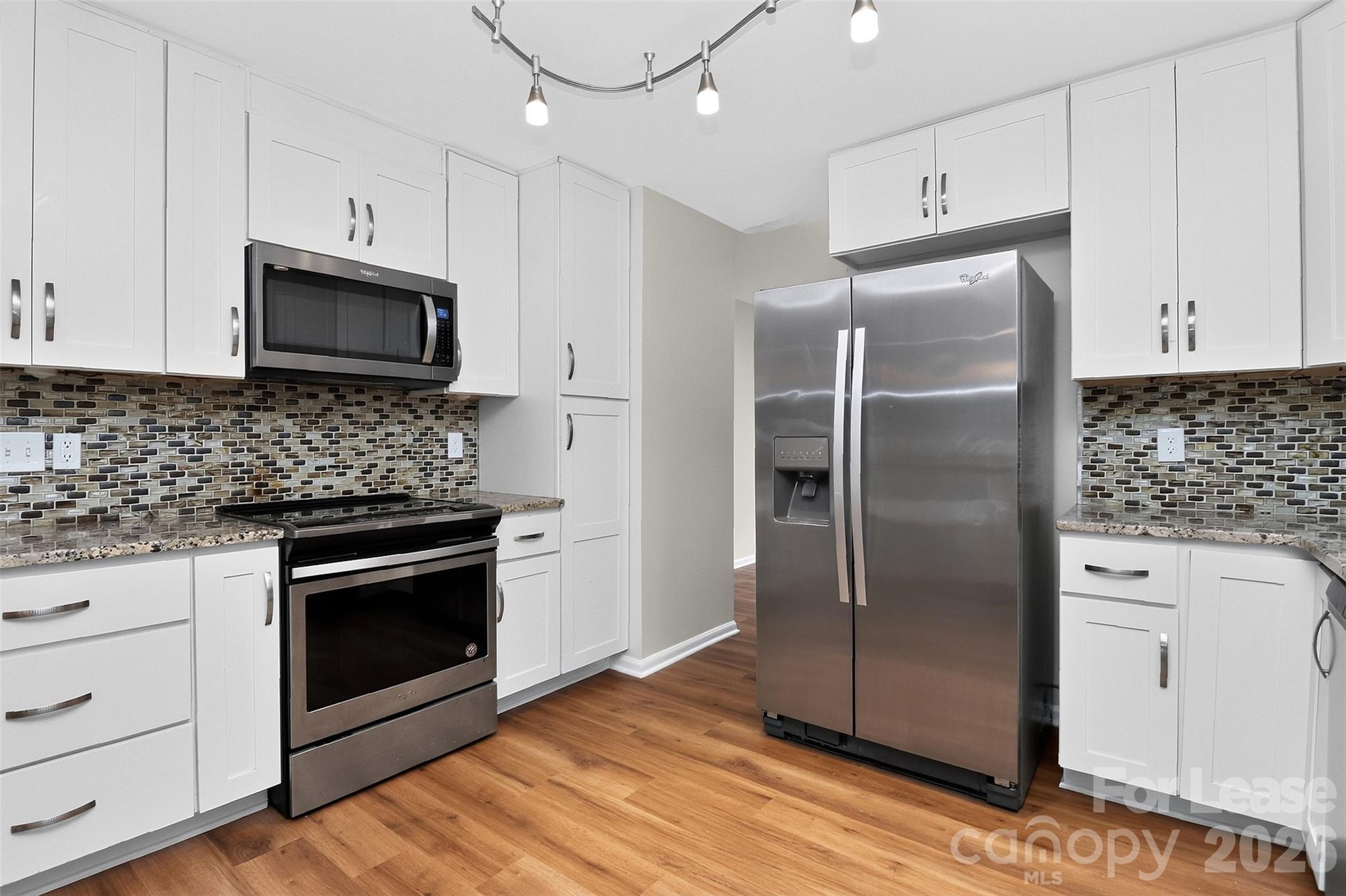 11122 Five Cedars Road Property Photo 8