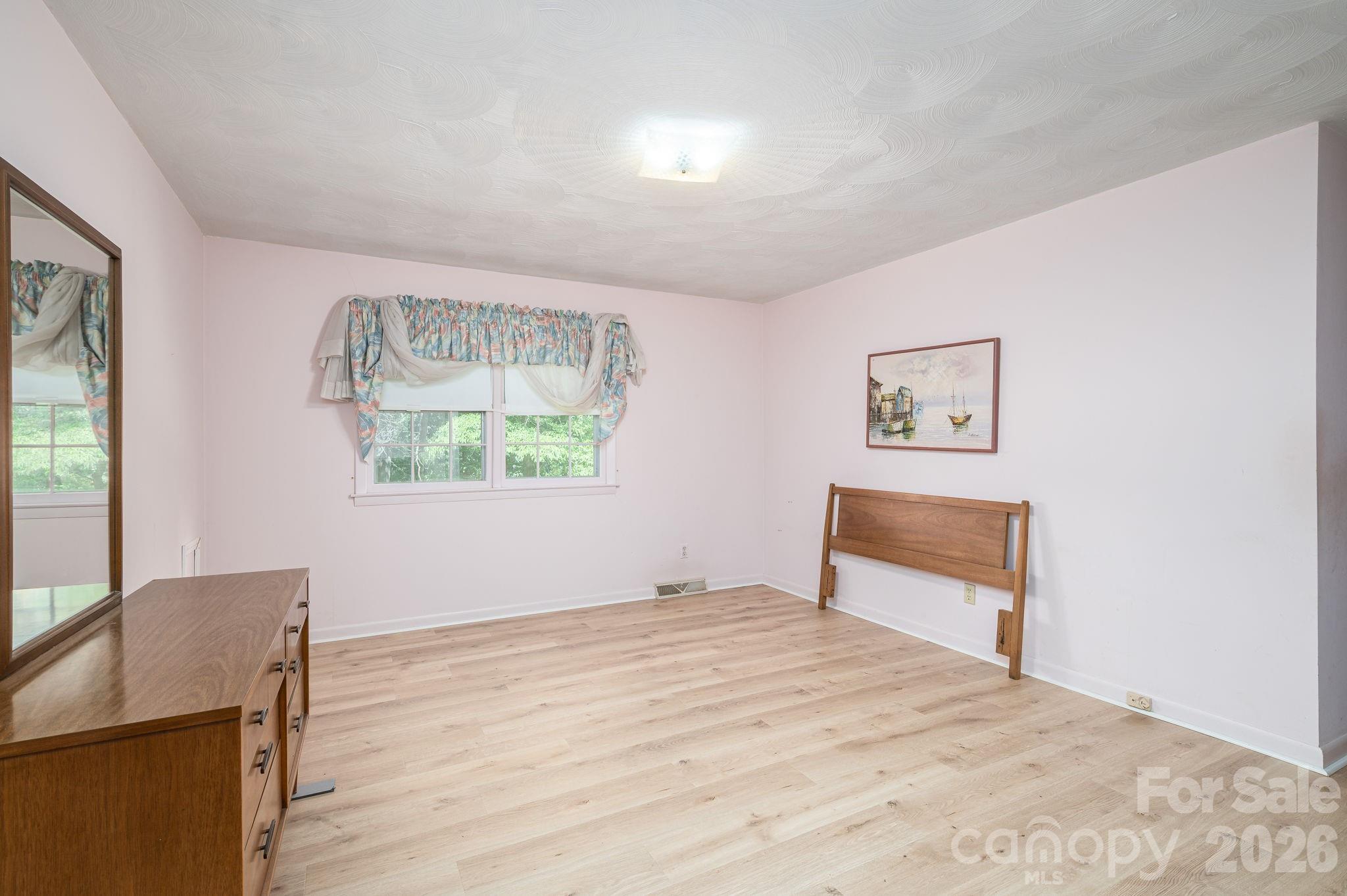 2542 E Nc 10 Highway Property Photo 16