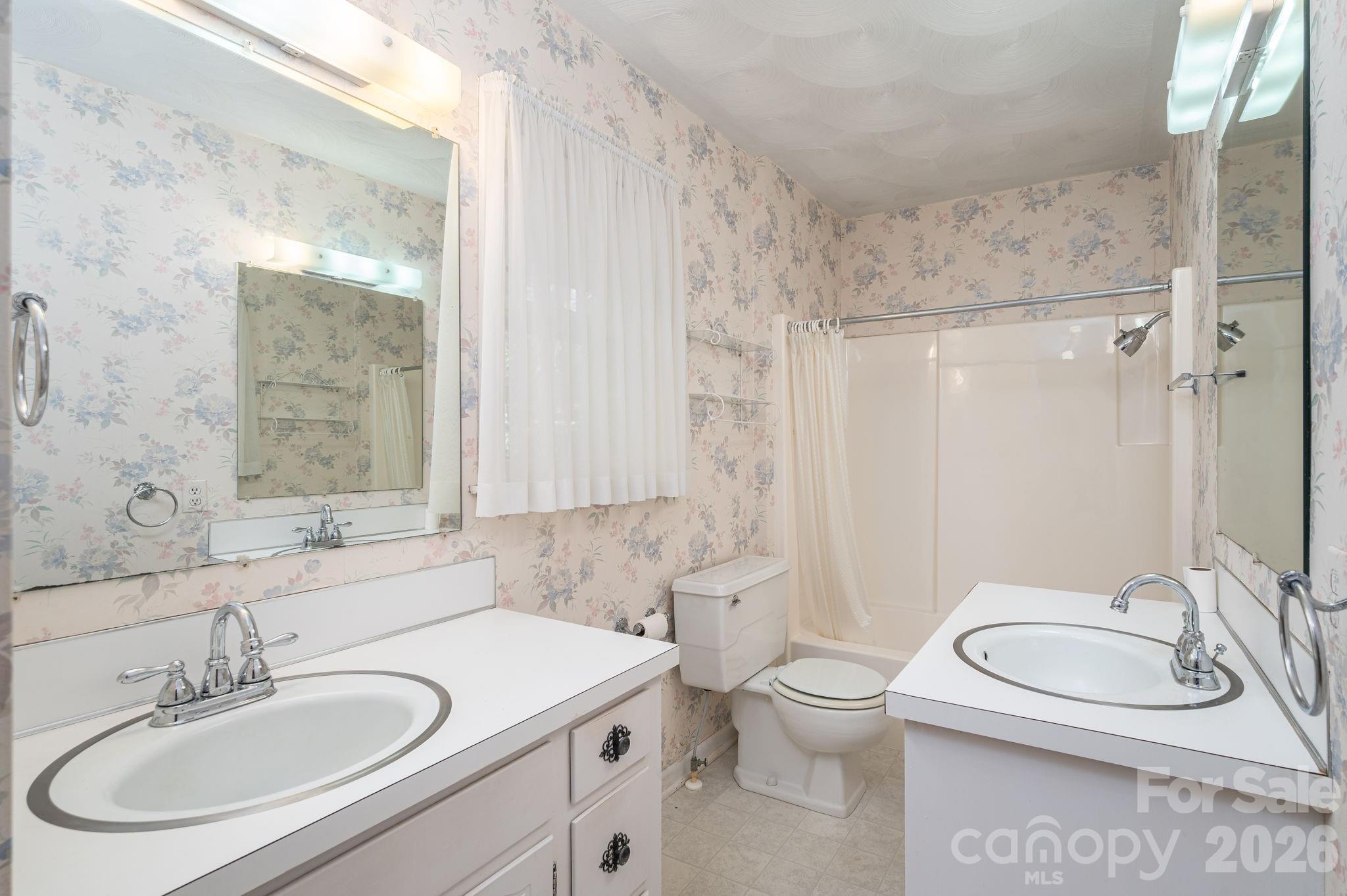 2542 E Nc 10 Highway Property Photo 18