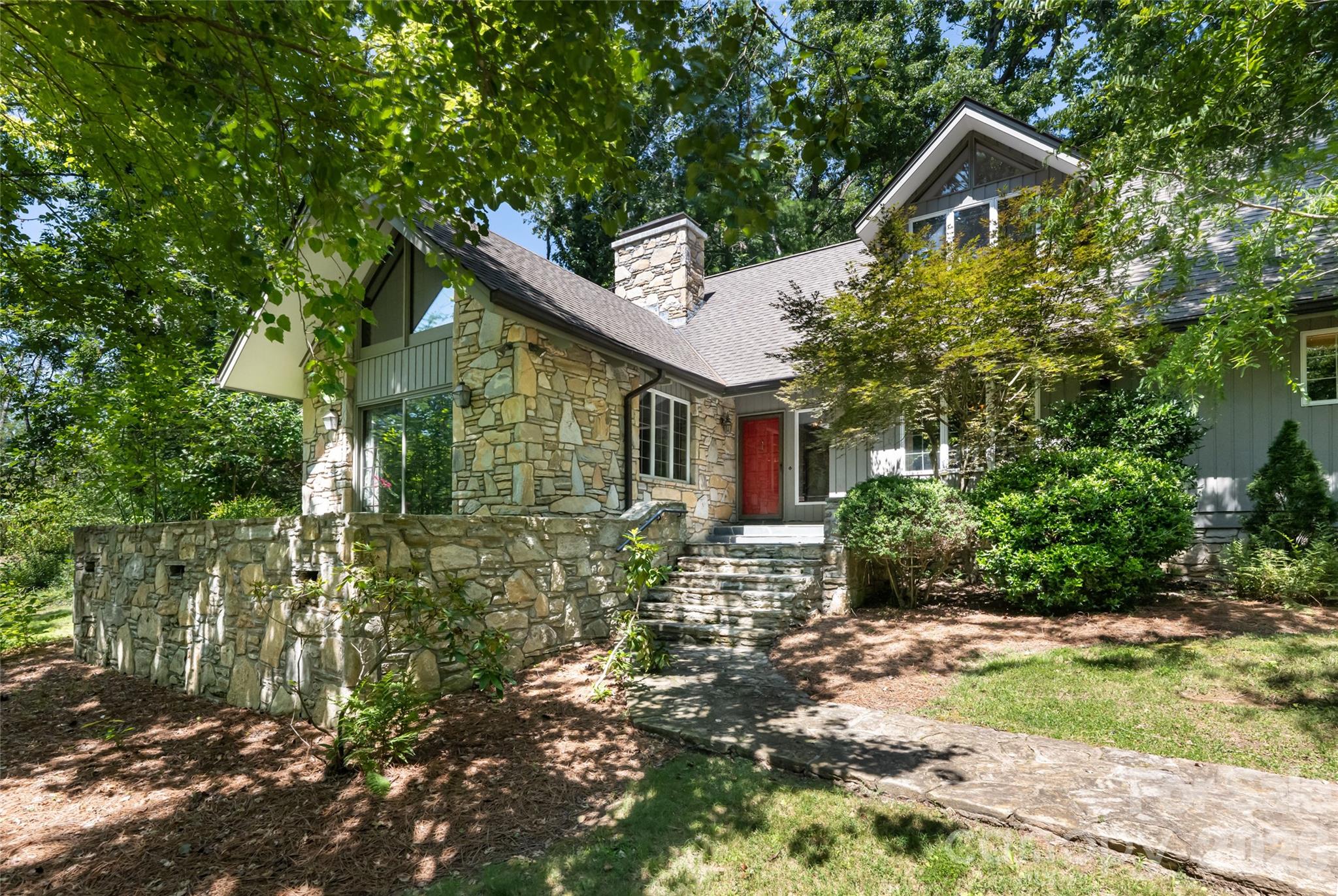 25 E Forest Road Property Photo 1
