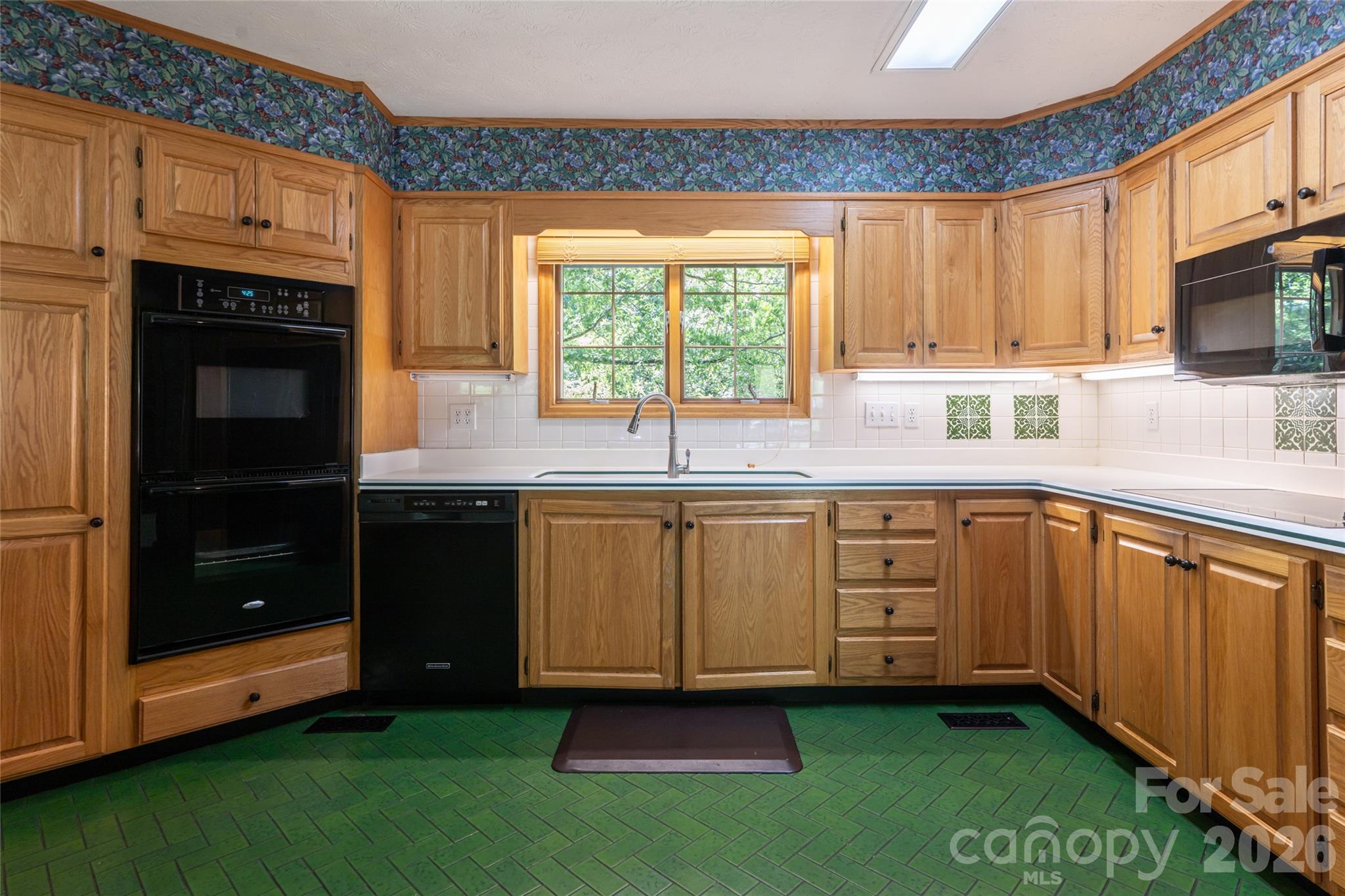 25 E Forest Road Property Photo 8