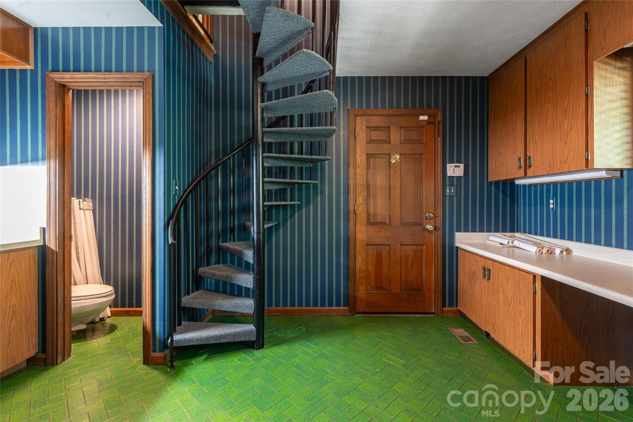 25 E Forest Road Property Photo 12
