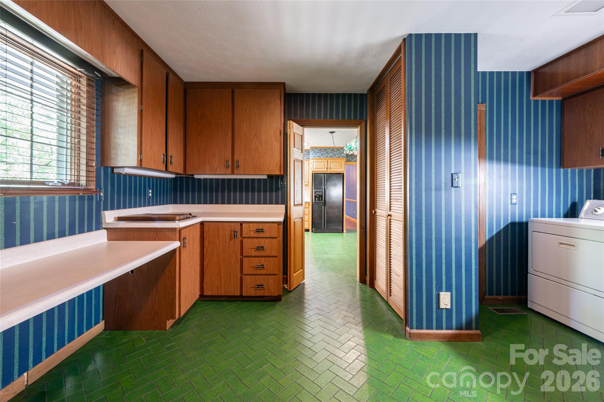 25 E Forest Road Property Photo 14