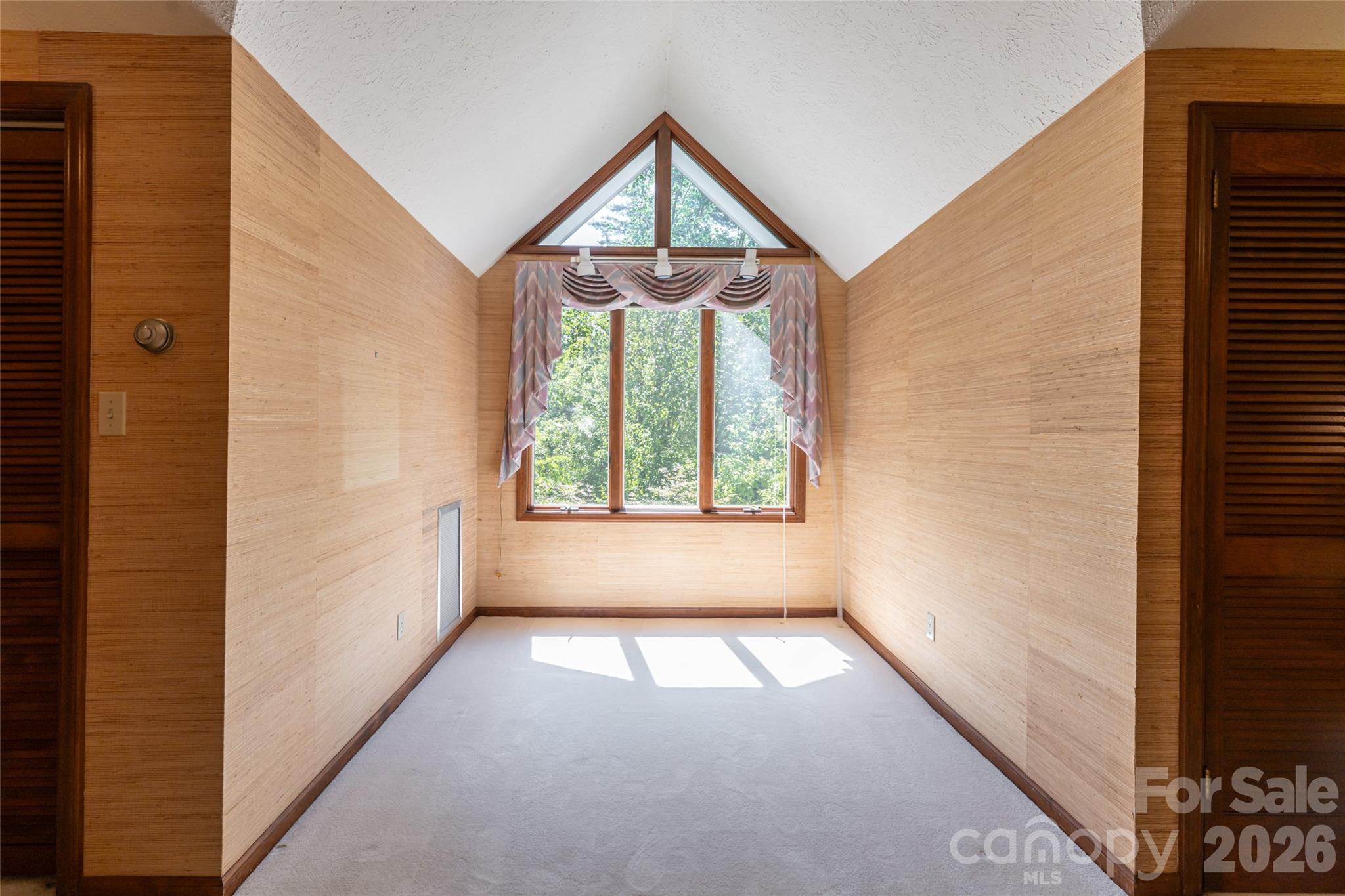 25 E Forest Road Property Photo 32