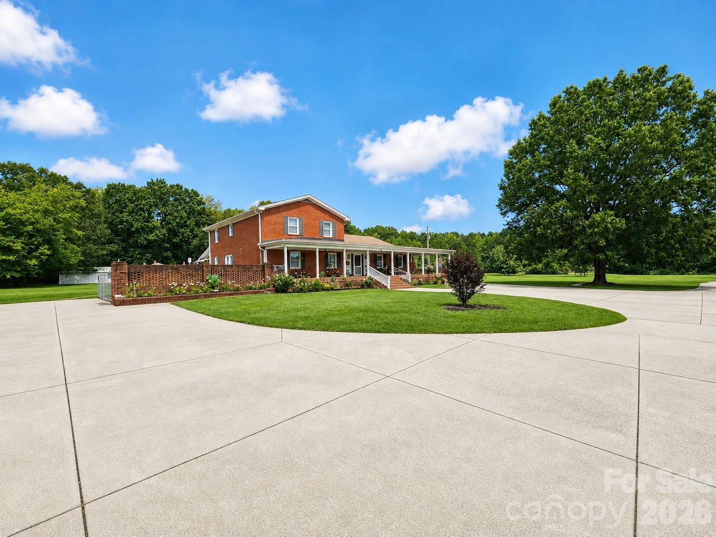 907 Sikes Mill Road Property Photo 2