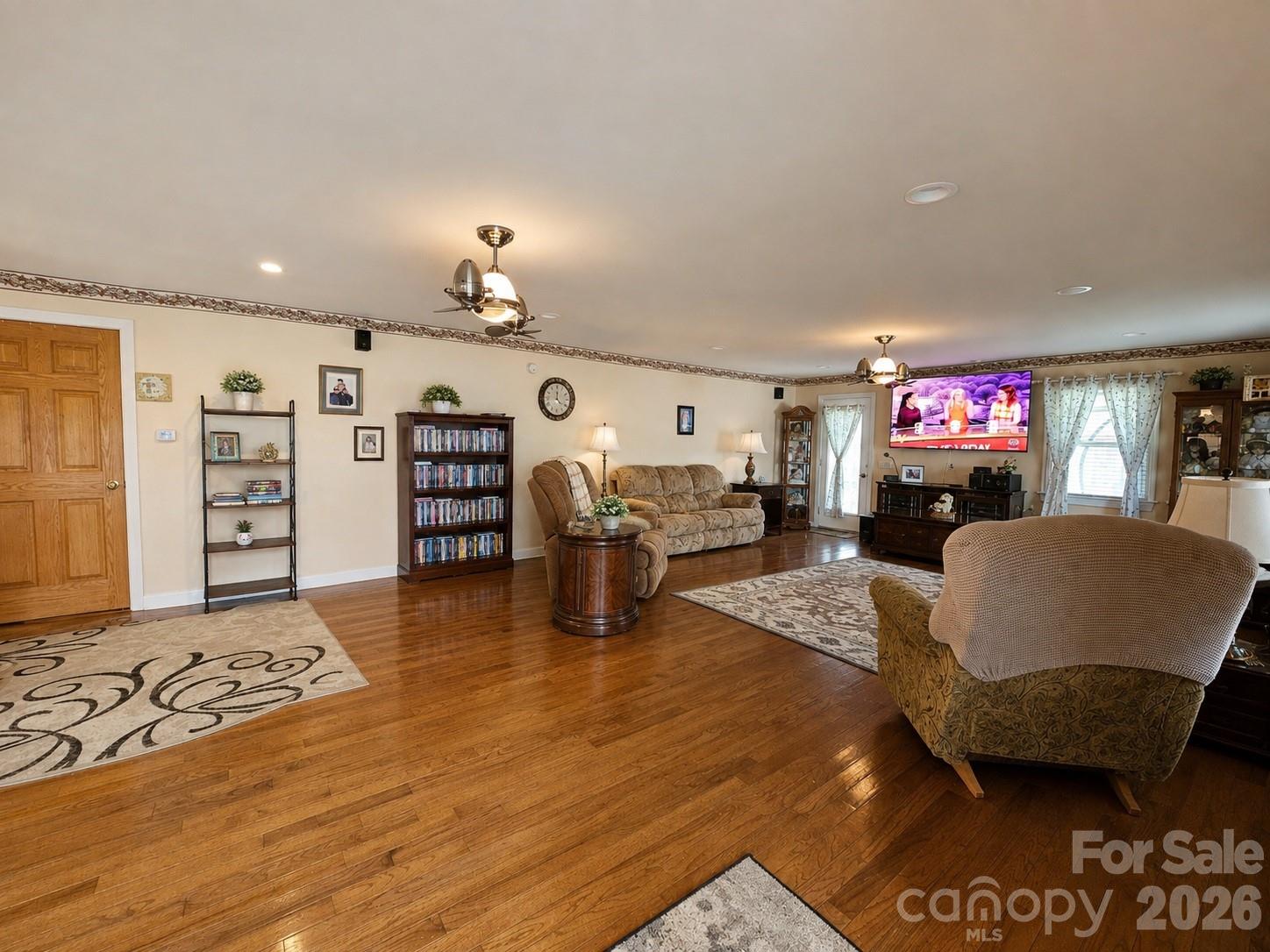 907 Sikes Mill Road Property Photo 5