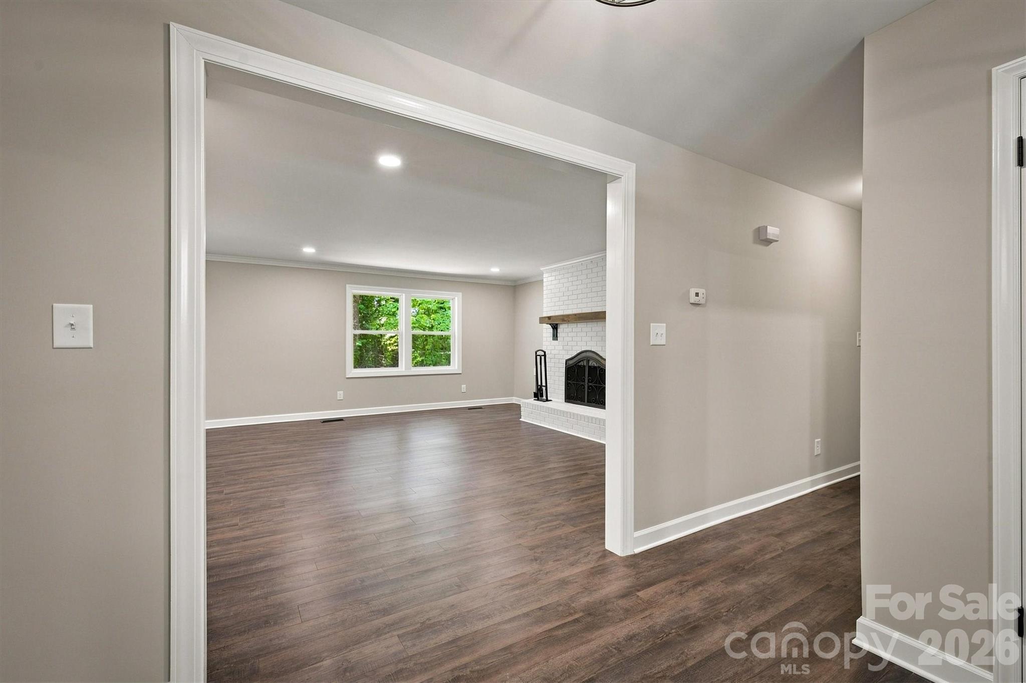 3517 Crestwood Drive Property Photo 7