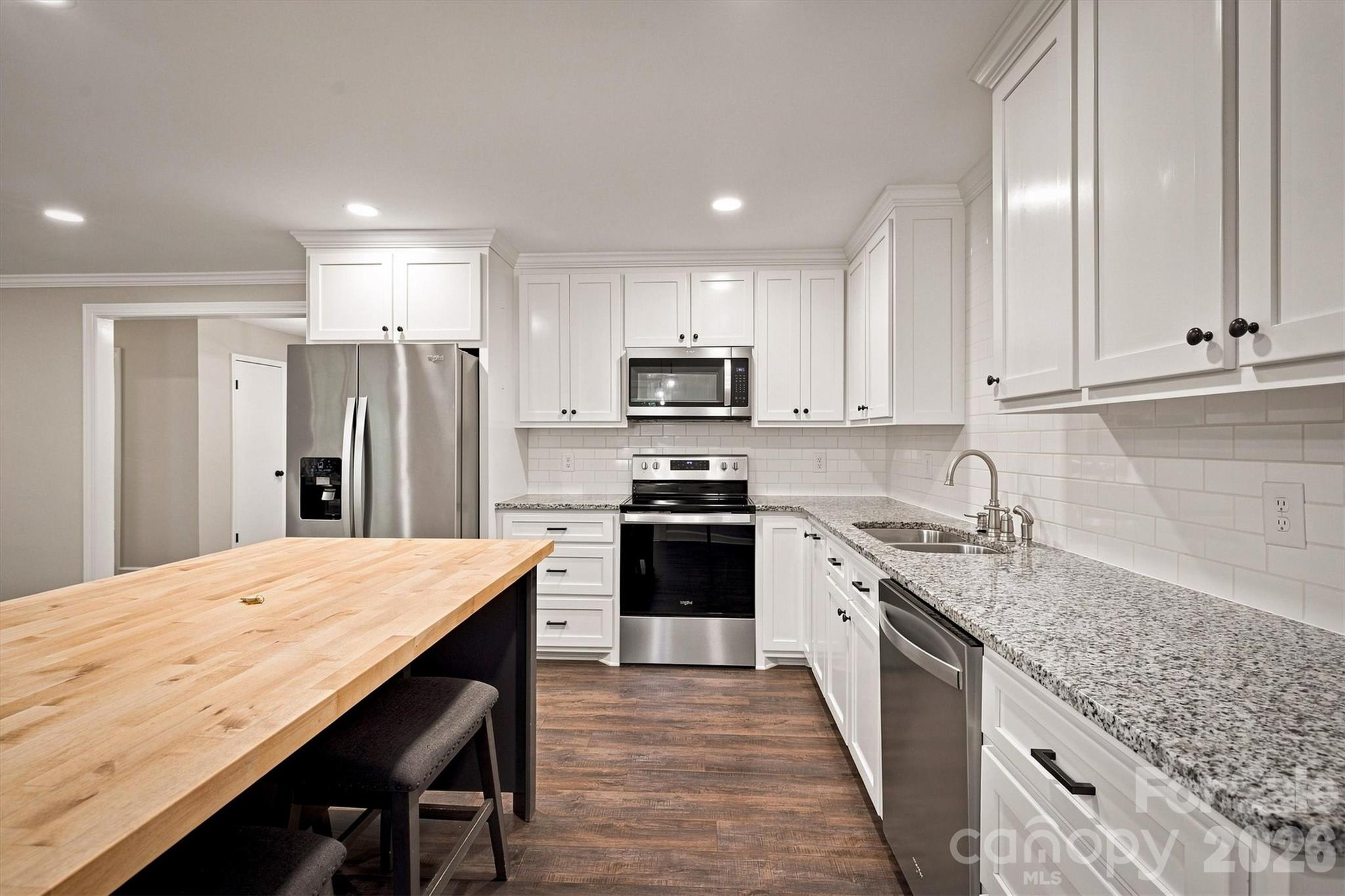 3517 Crestwood Drive Property Photo 14