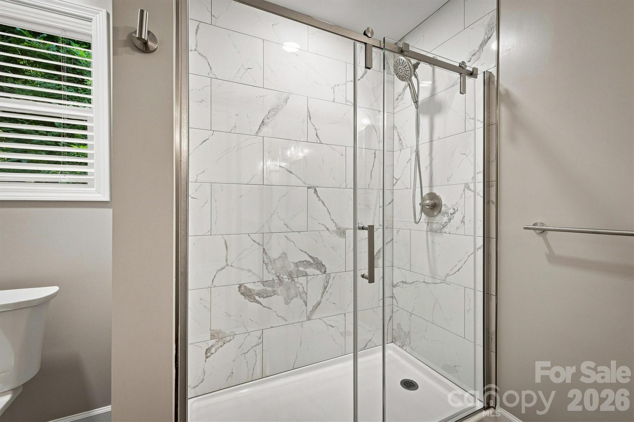3517 Crestwood Drive Property Photo 23