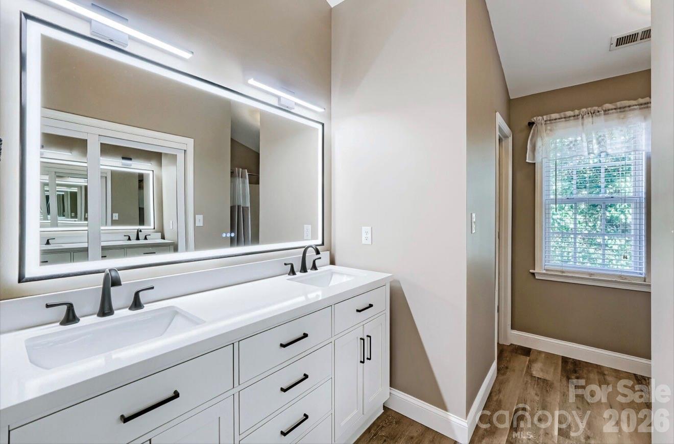 7719 Fairway Mist Court Property Photo 12
