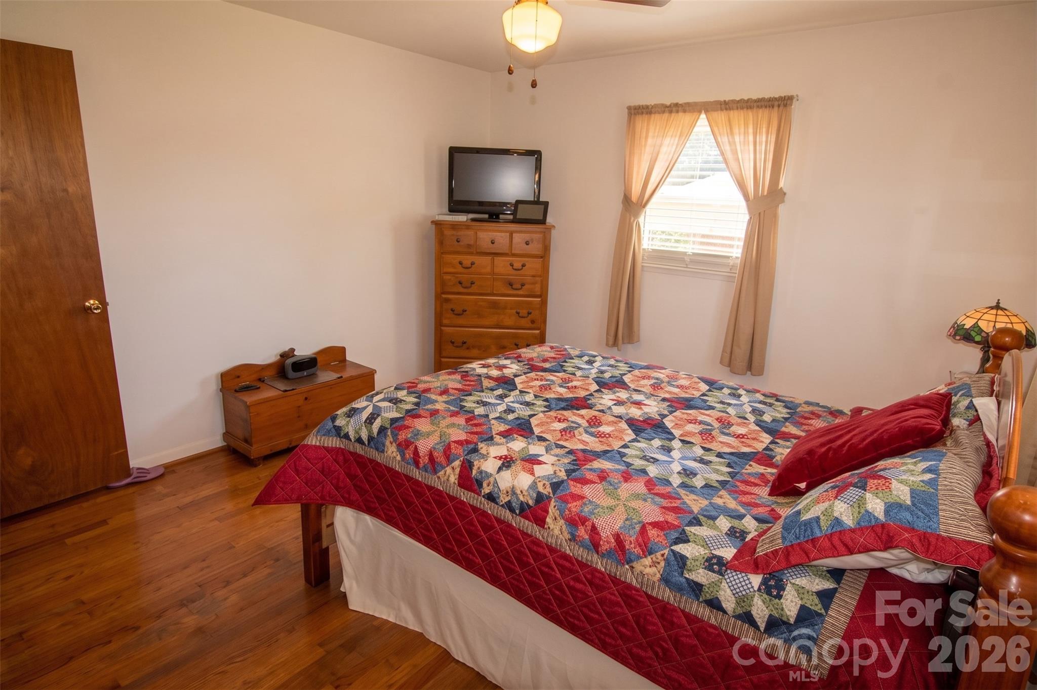 2637 Paula Drive Property Photo 8