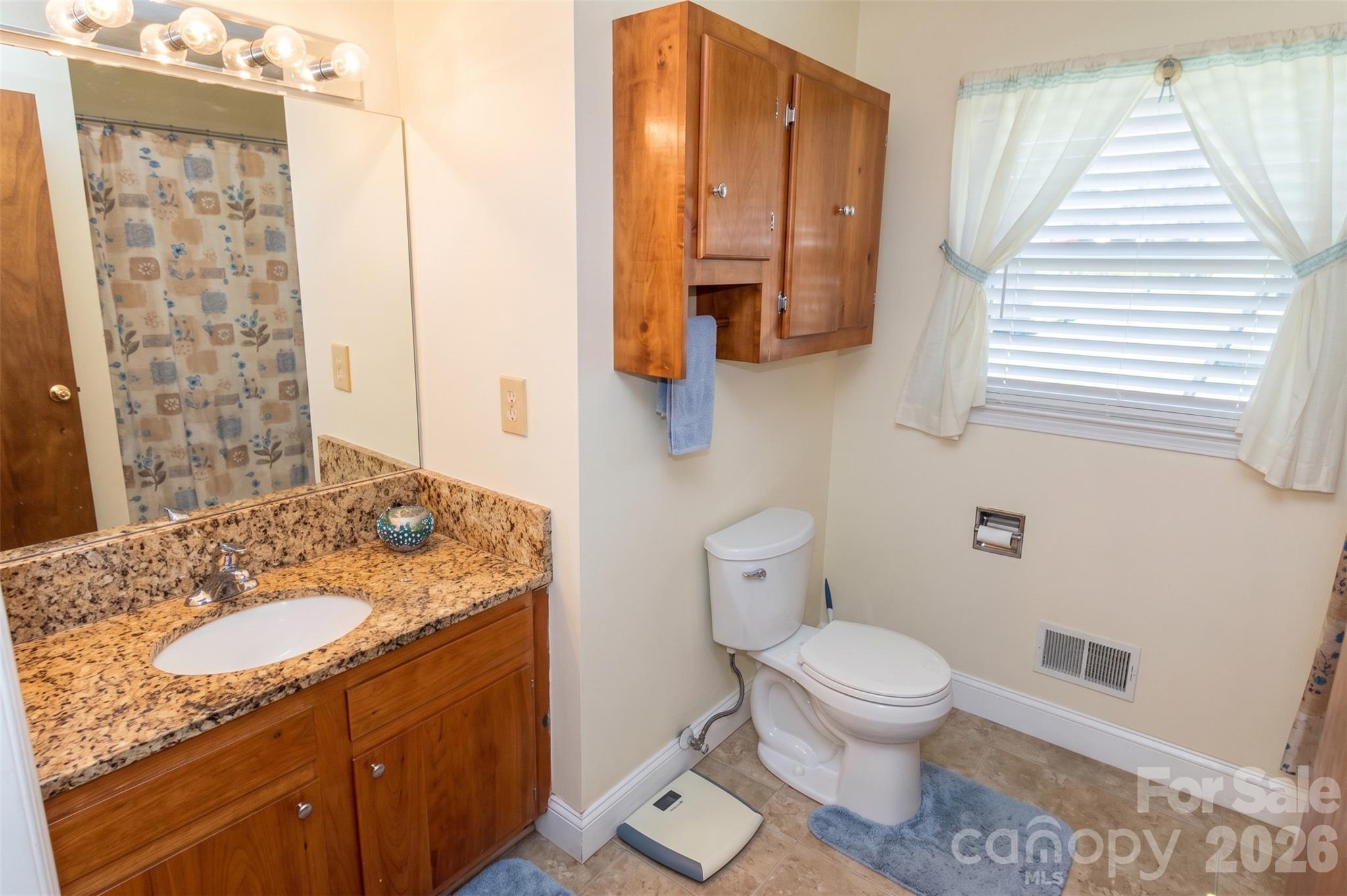 2637 Paula Drive Property Photo 15