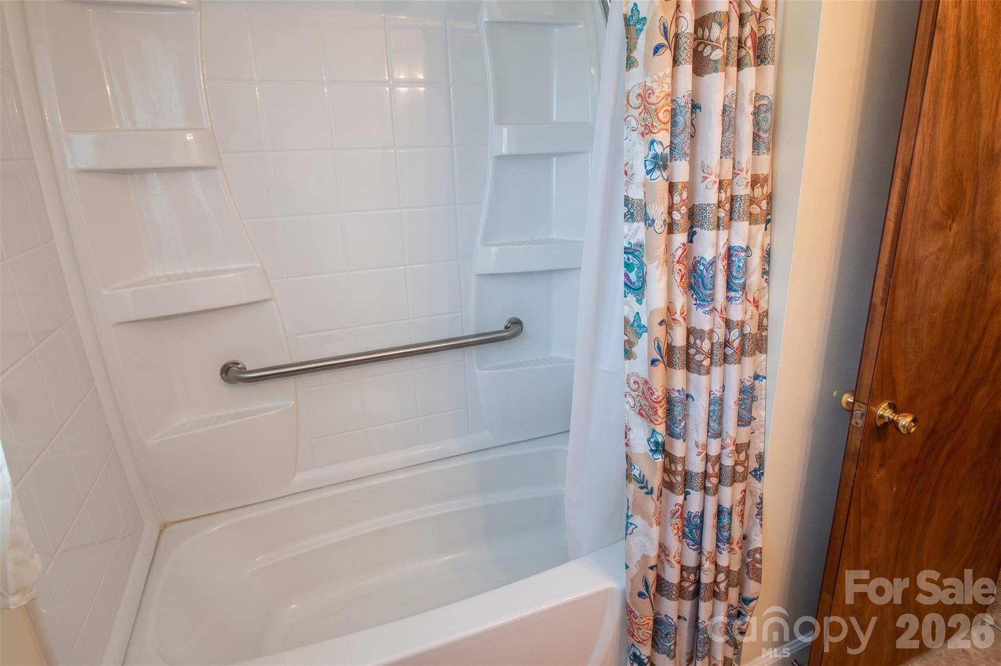 2637 Paula Drive Property Photo 16