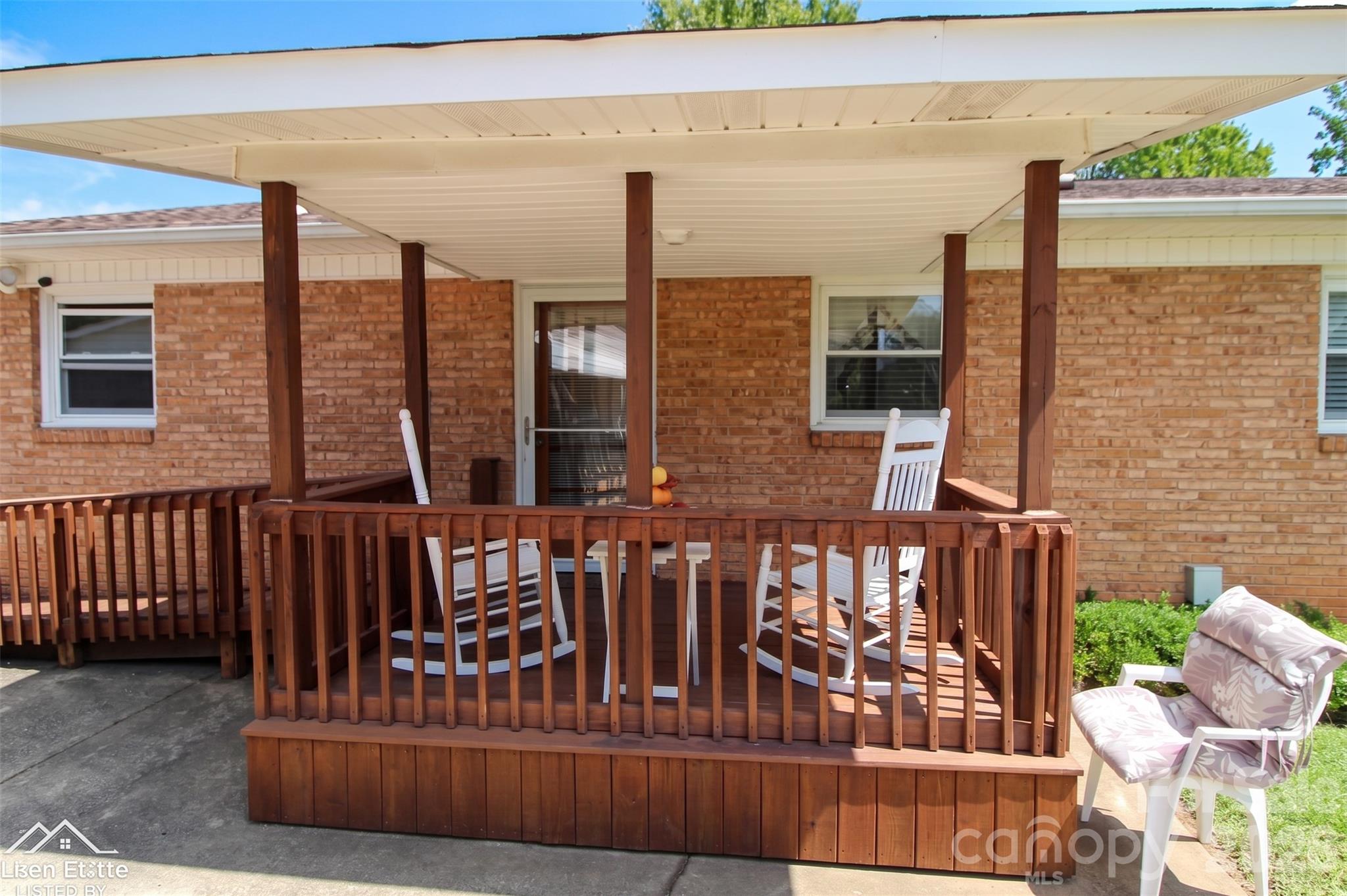 2637 Paula Drive Property Photo 20