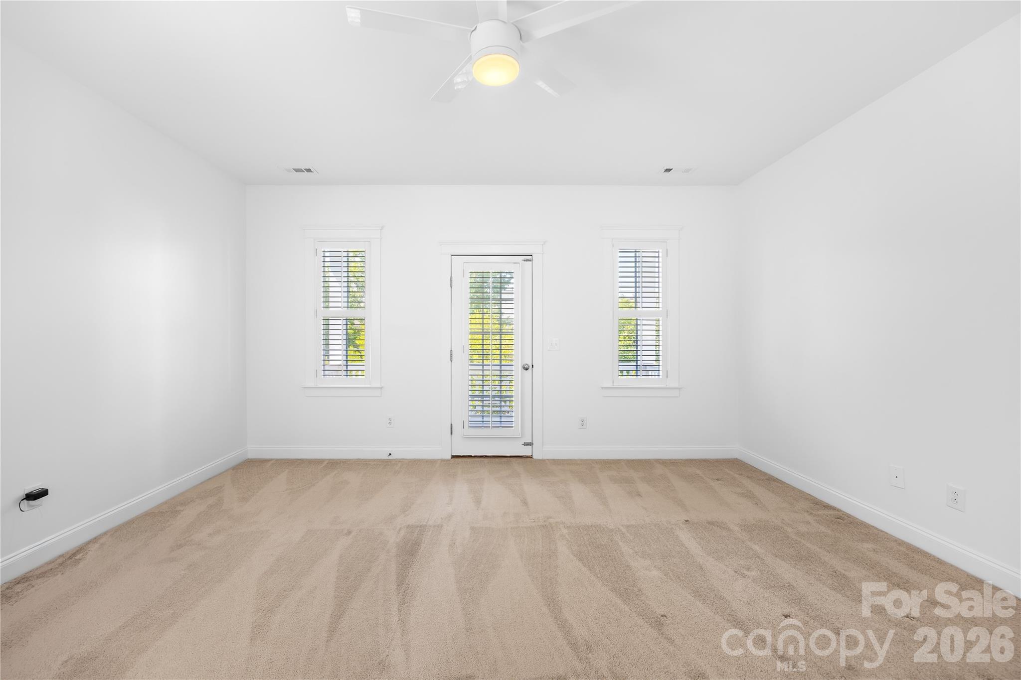 711 E 8th Street Property Photo 21