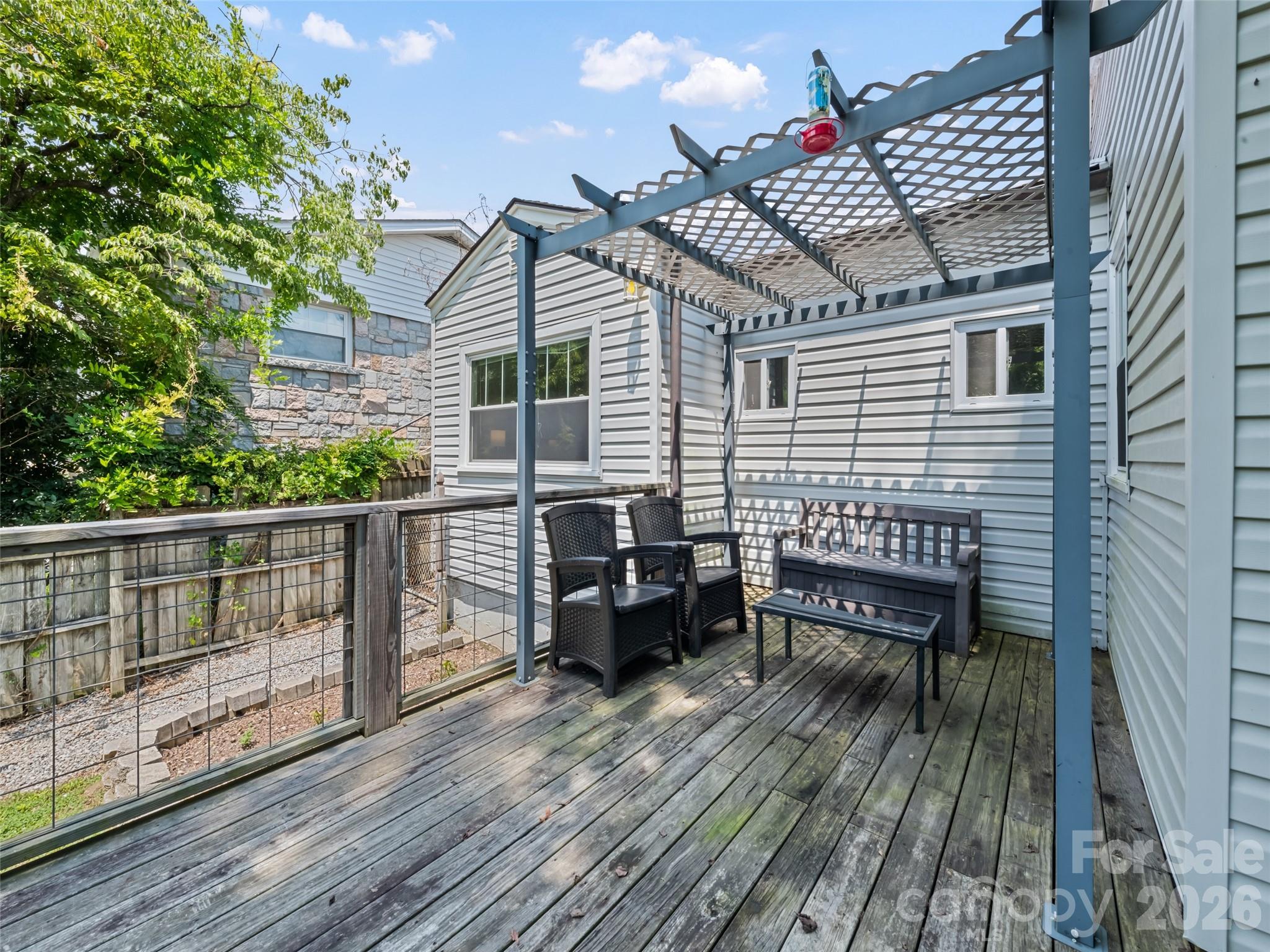 1909 Arlington Place Property Photo 6
