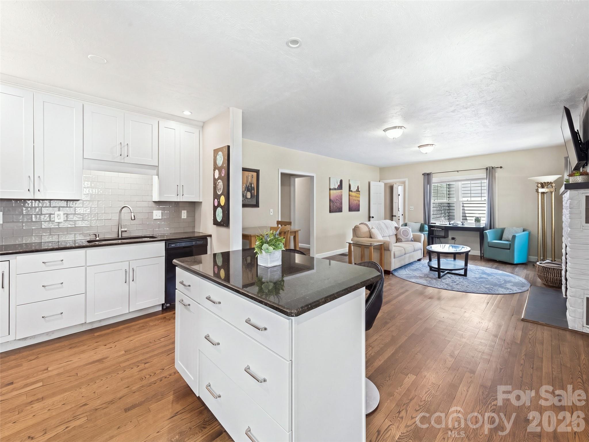 1909 Arlington Place Property Photo 13