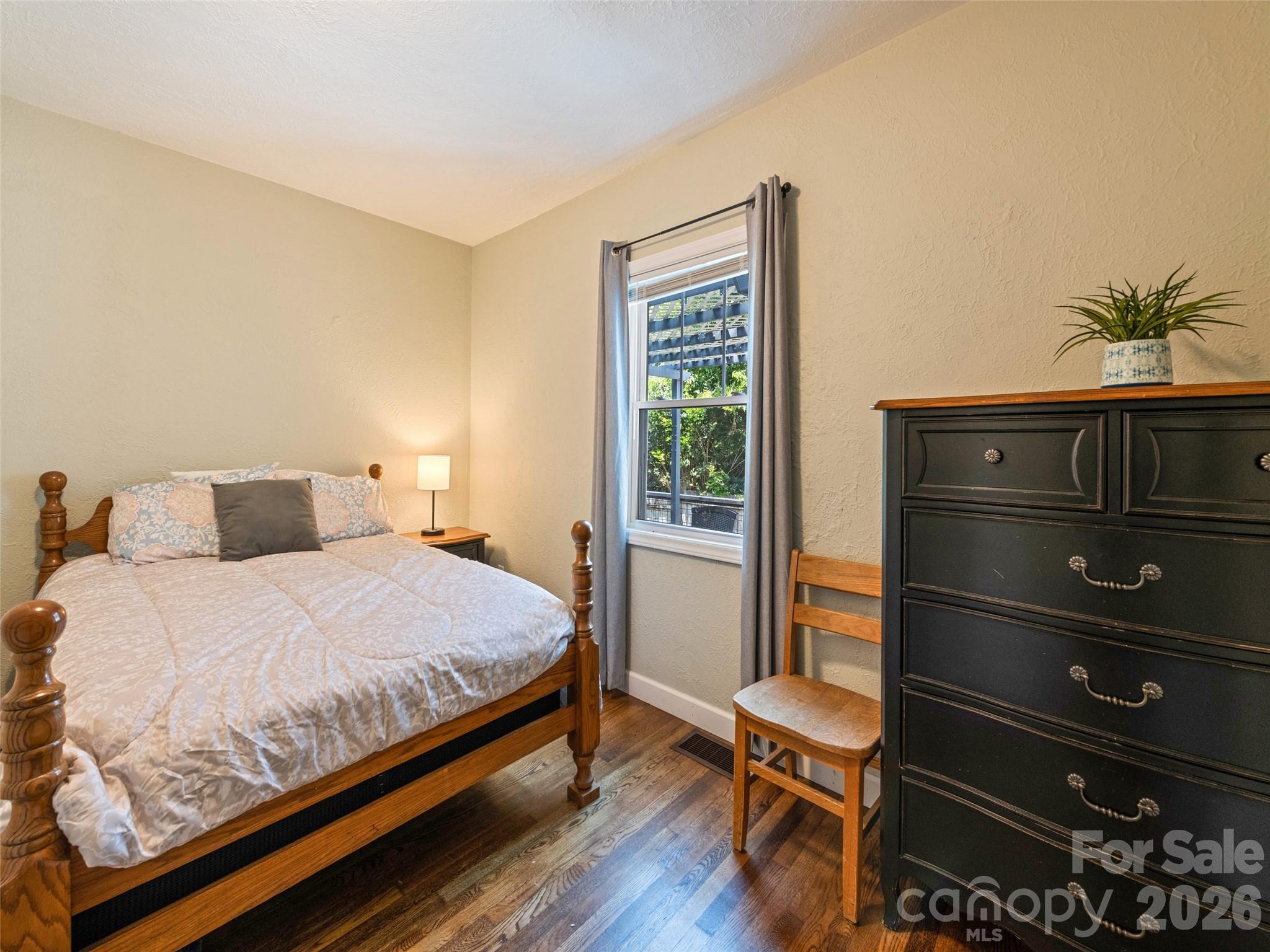 1909 Arlington Place Property Photo 27