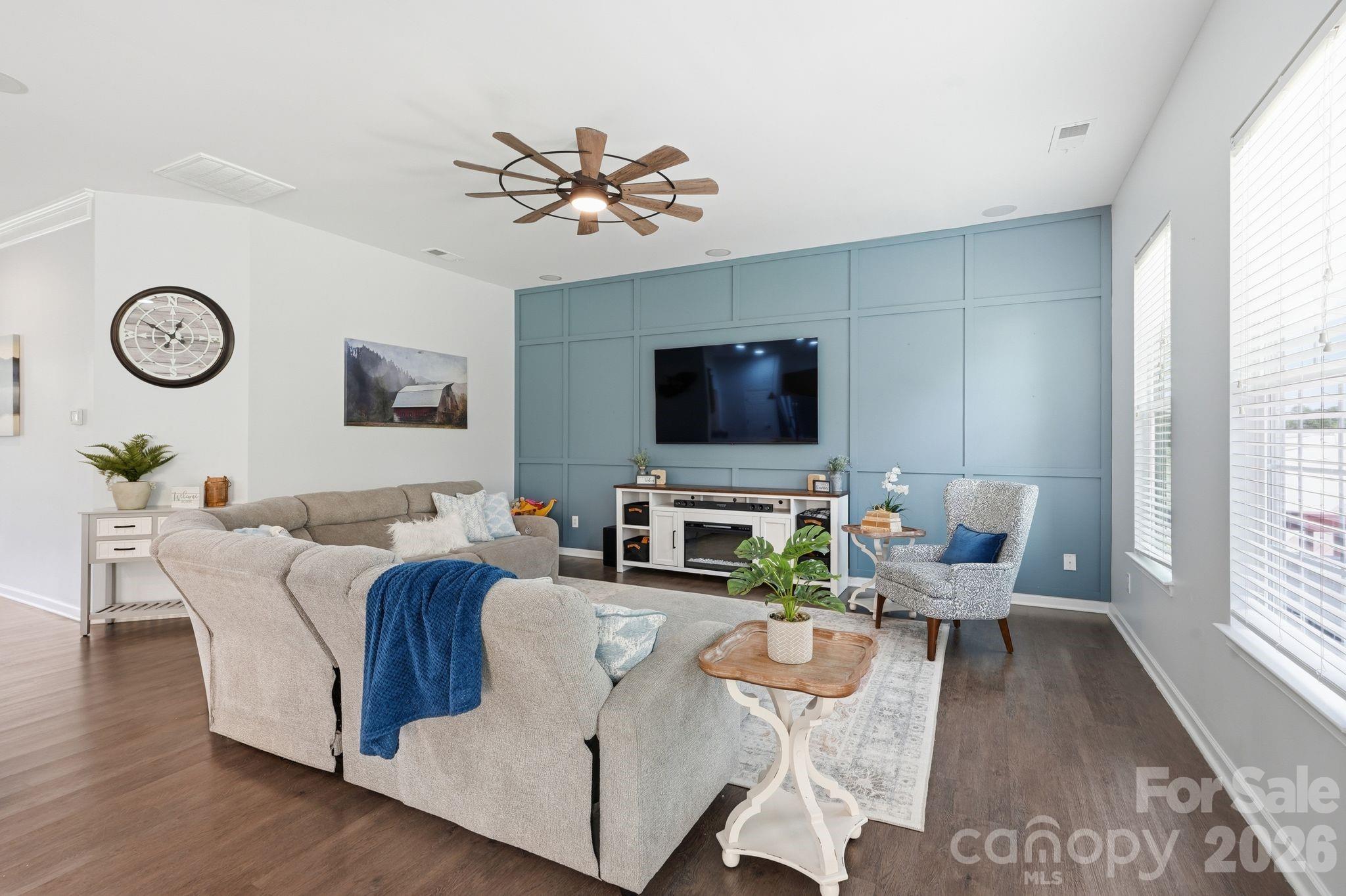 4851 Summerside Drive Property Photo 8
