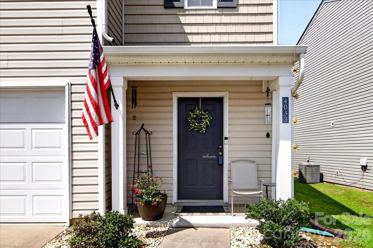 4033 Long Arrow Drive Property Photo 4