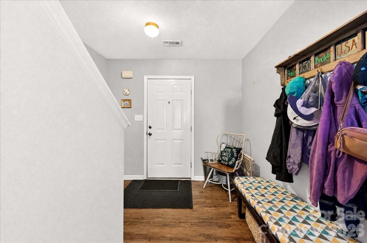 4033 Long Arrow Drive Property Photo 6
