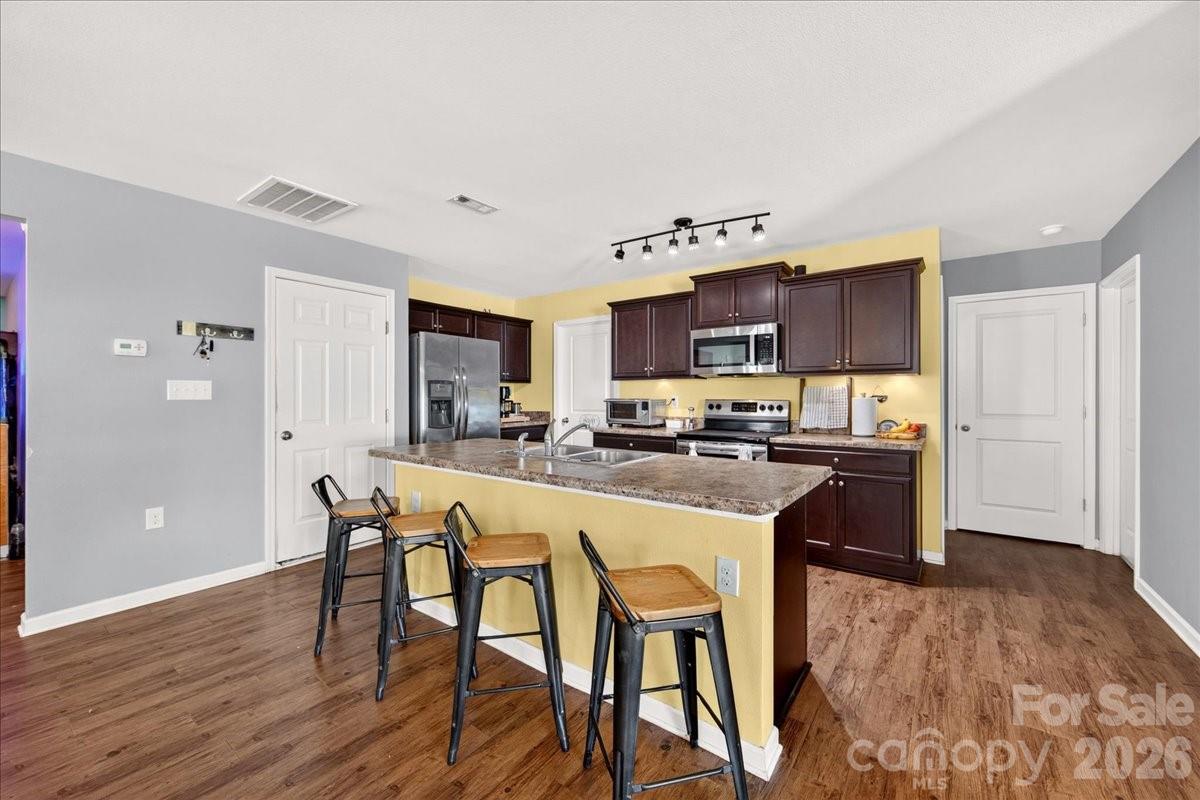 4033 Long Arrow Drive Property Photo 9
