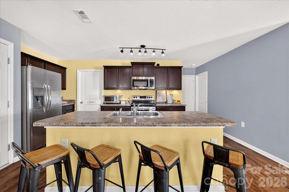 4033 Long Arrow Drive Property Photo 10
