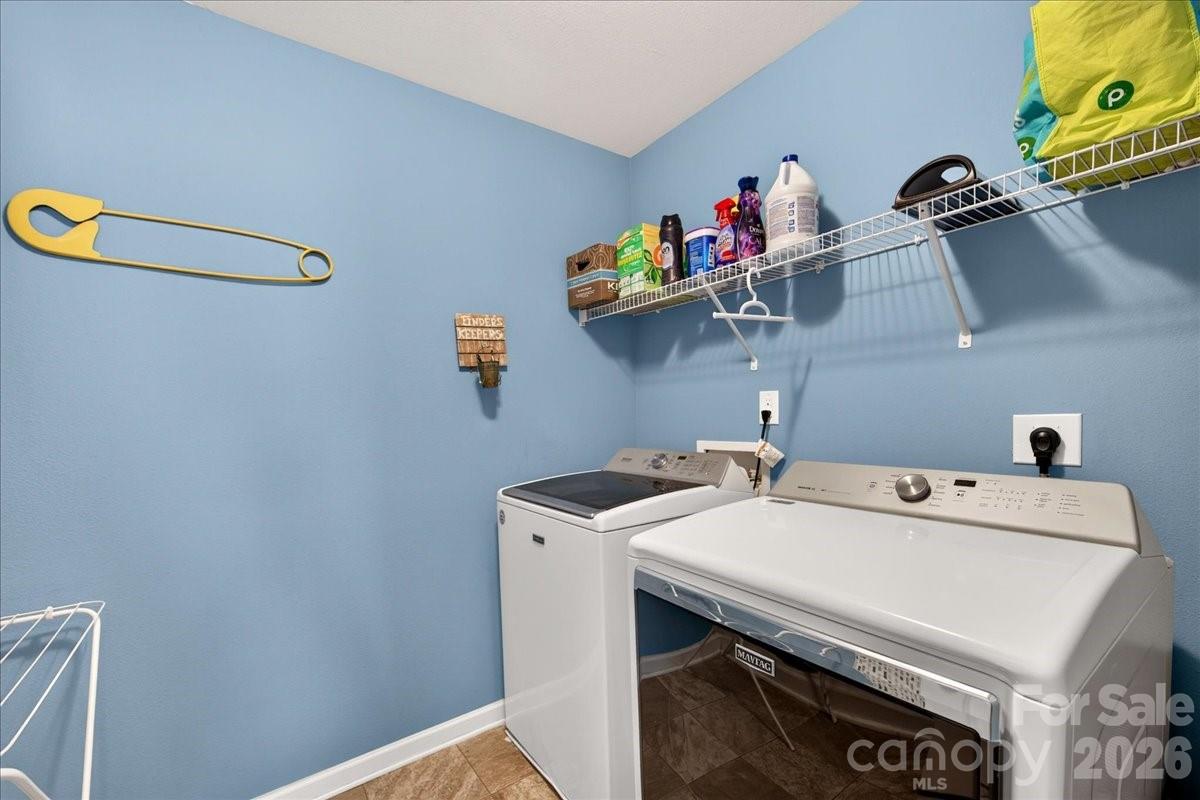 4033 Long Arrow Drive Property Photo 41