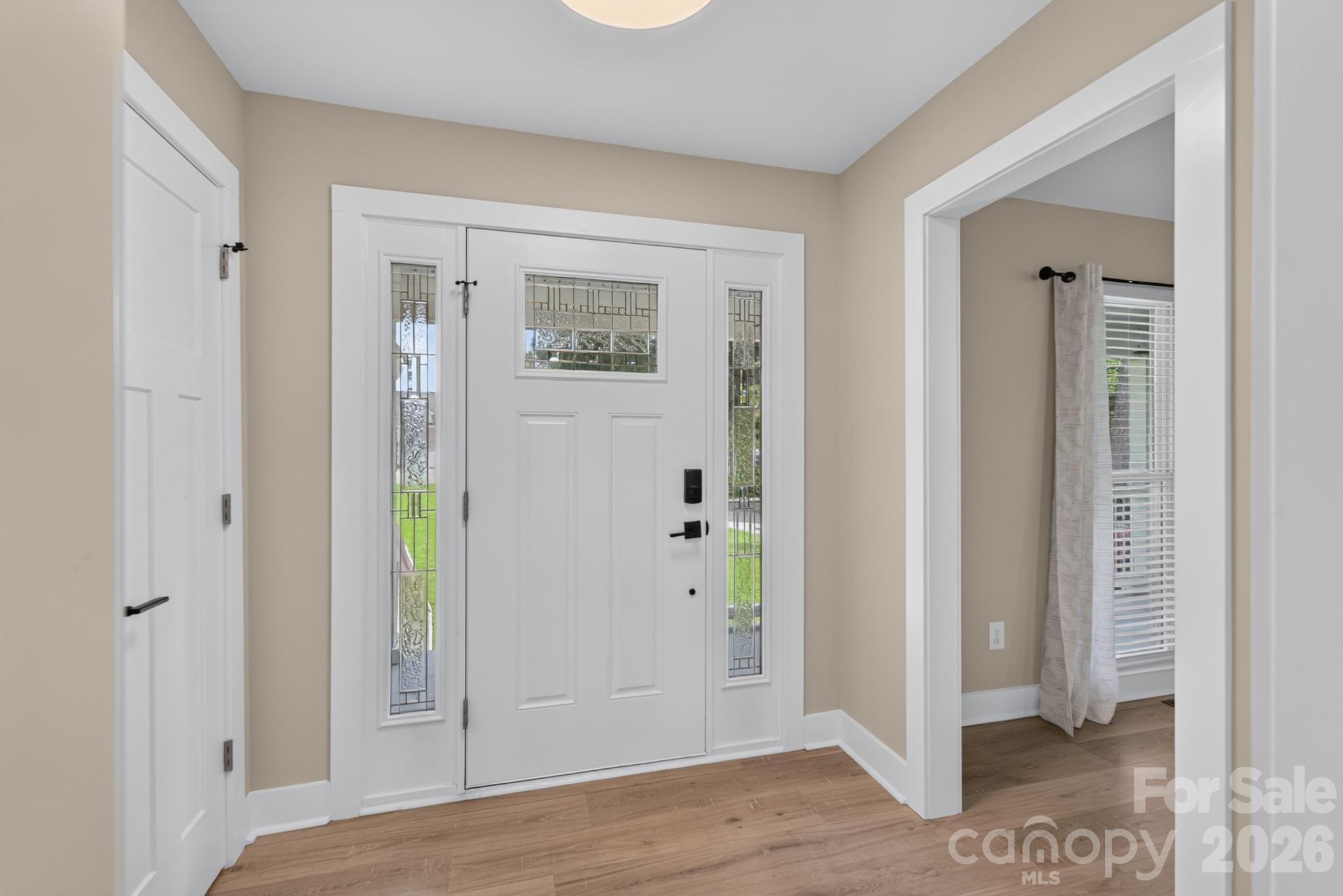 1344 Robbett Court Property Photo 4