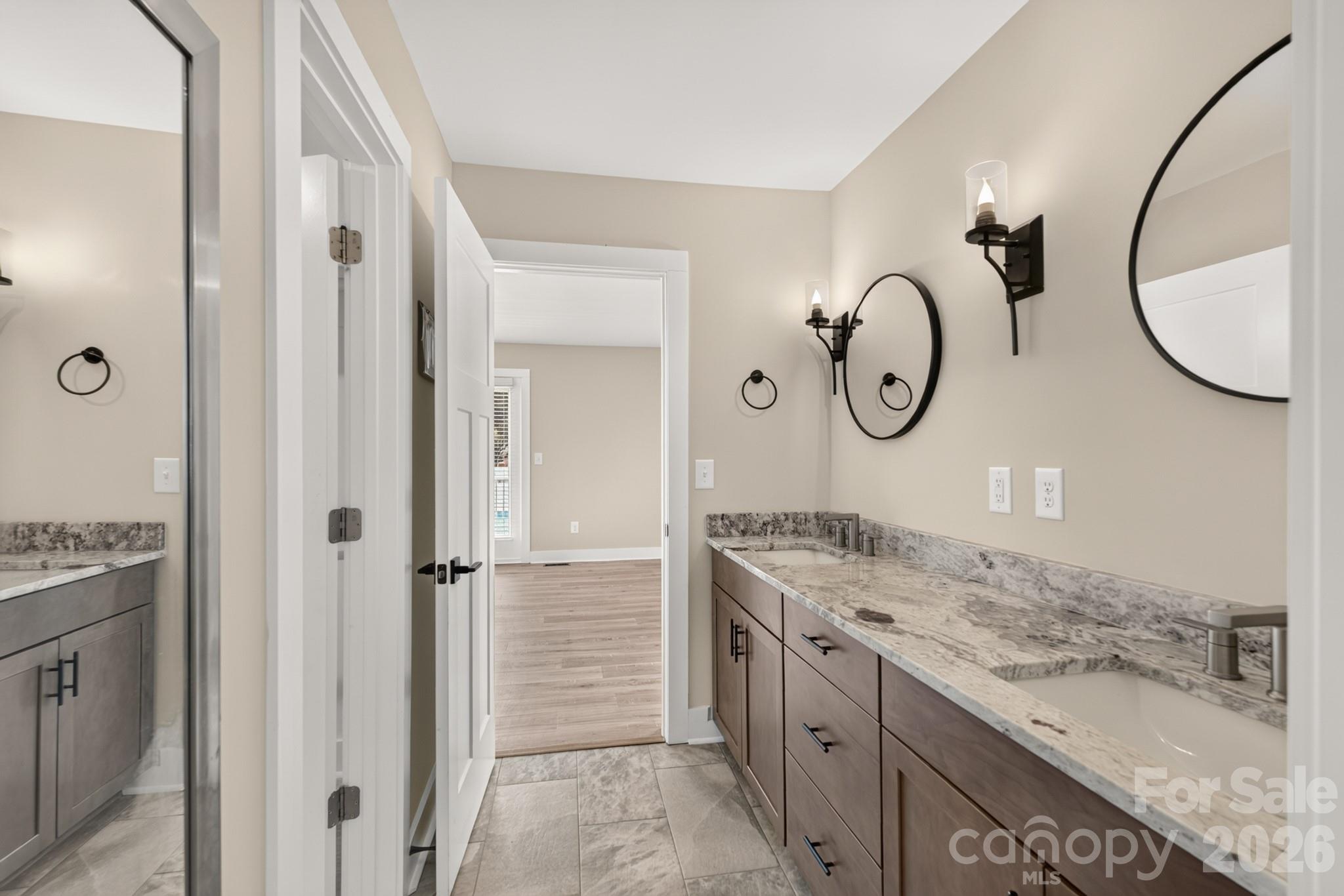 1344 Robbett Court Property Photo 21
