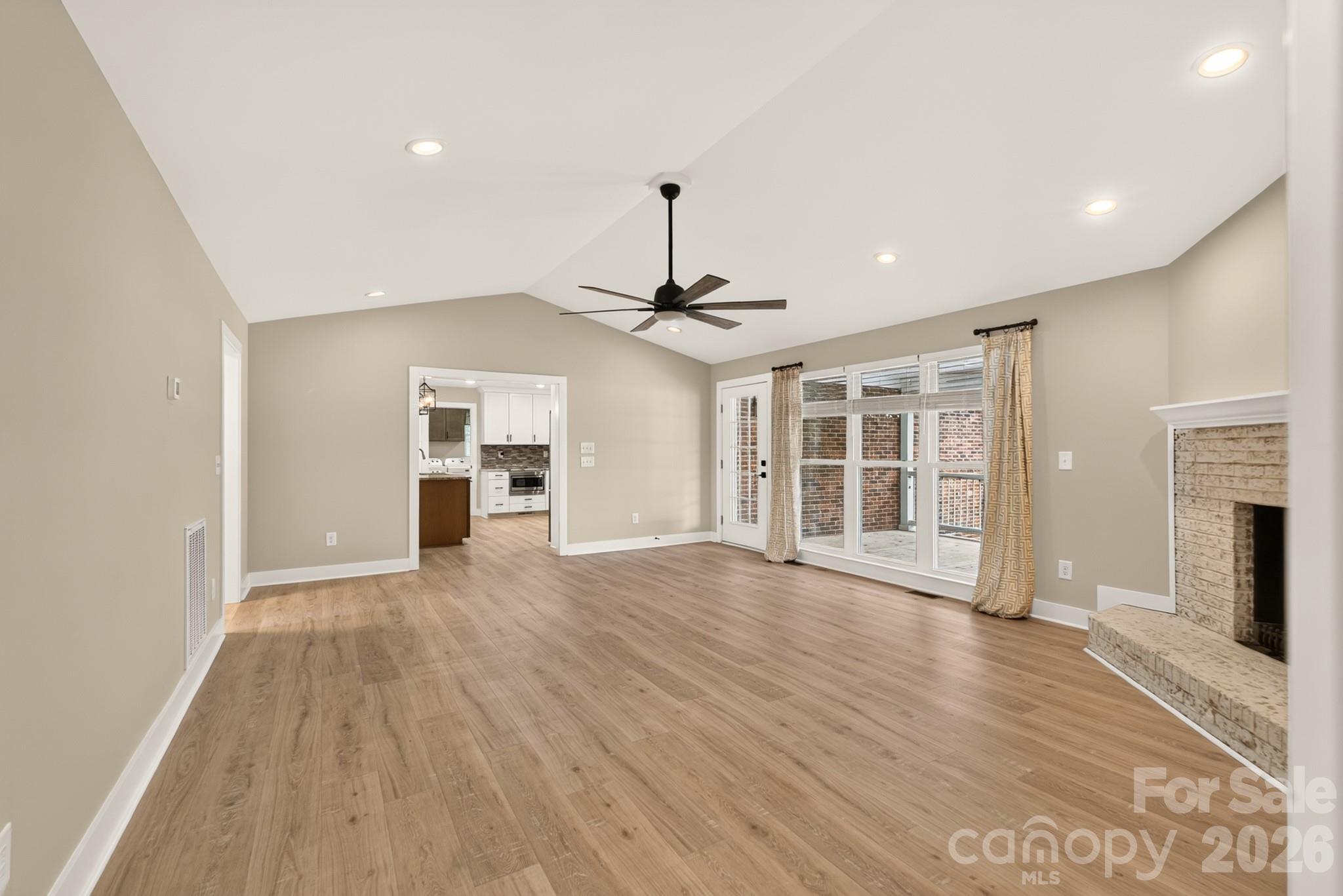 1344 Robbett Court Property Photo 26