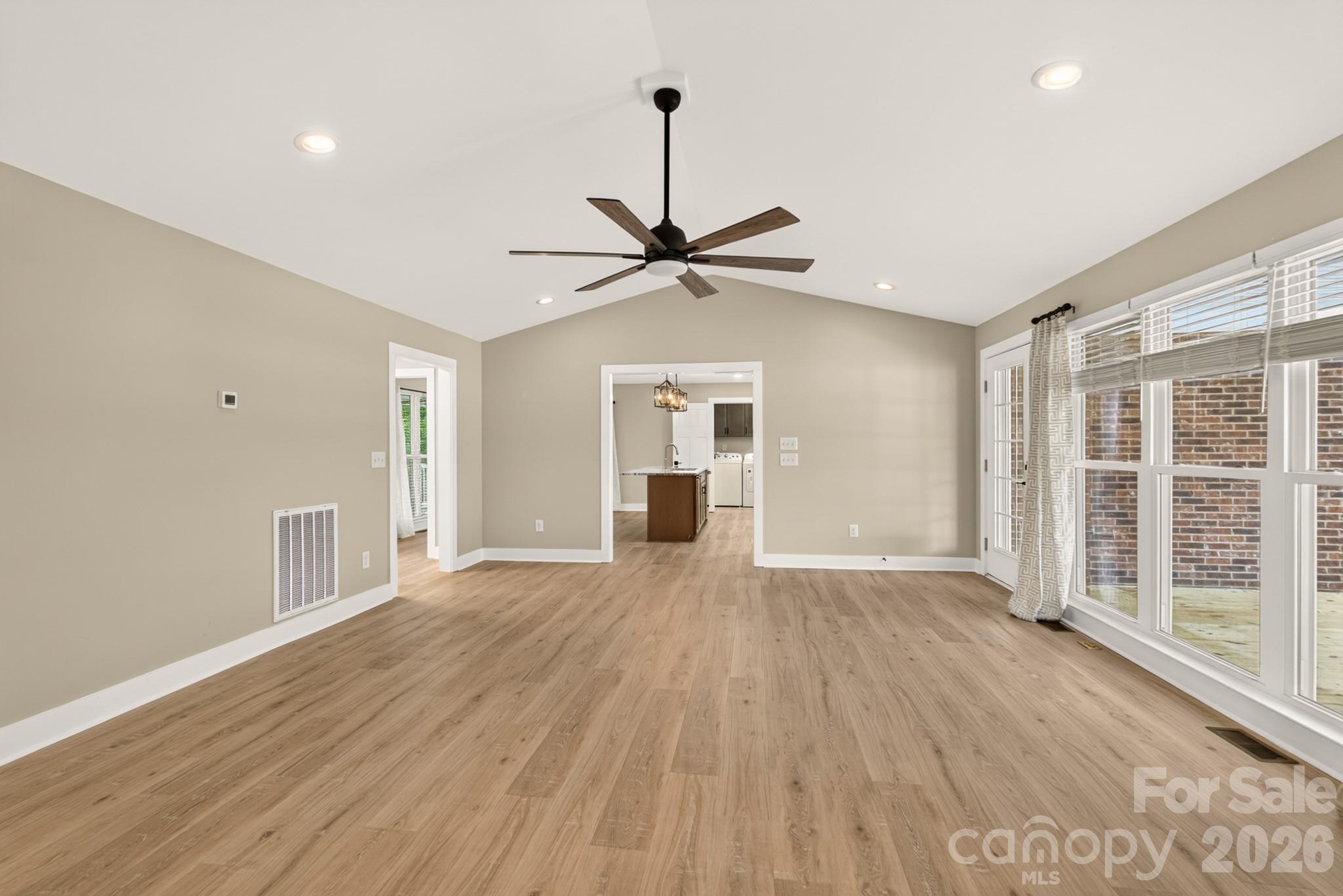 1344 Robbett Court Property Photo 29