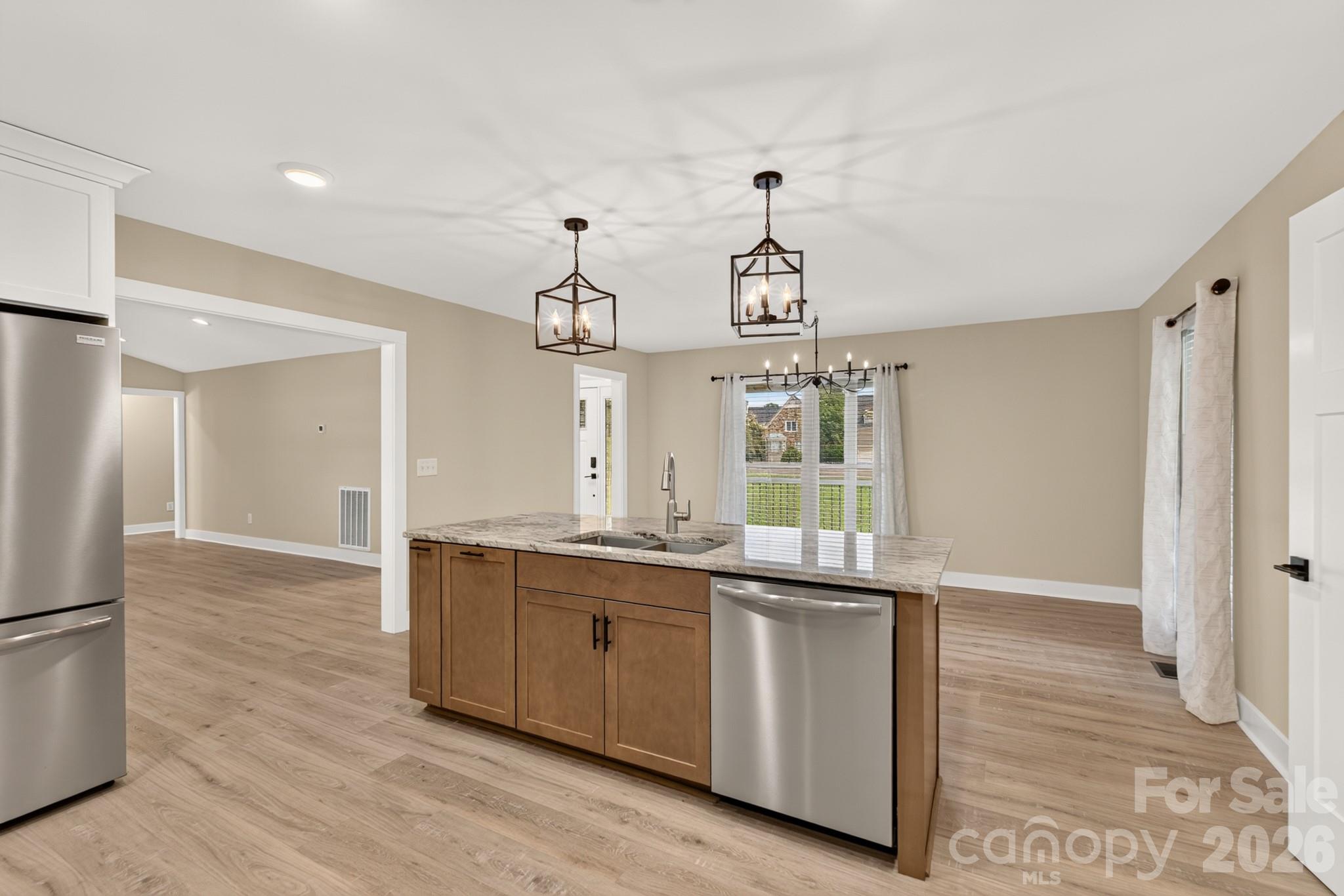 1344 Robbett Court Property Photo 35