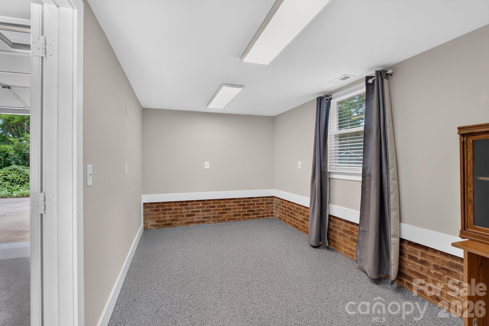 1344 Robbett Court Property Photo 45