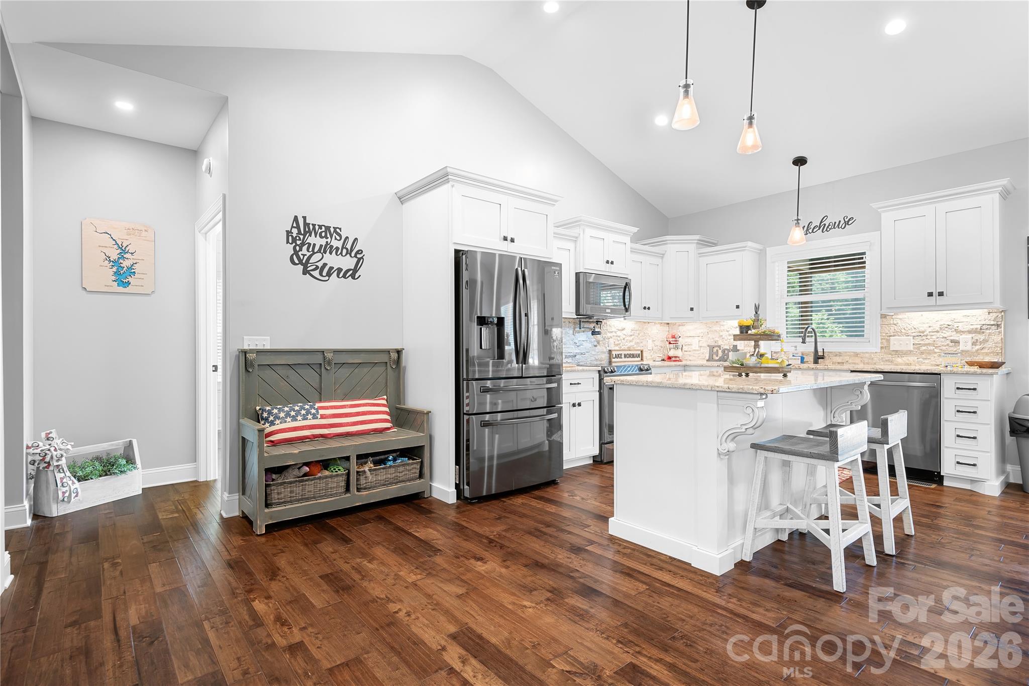 3931 Reid Circle Property Photo 4