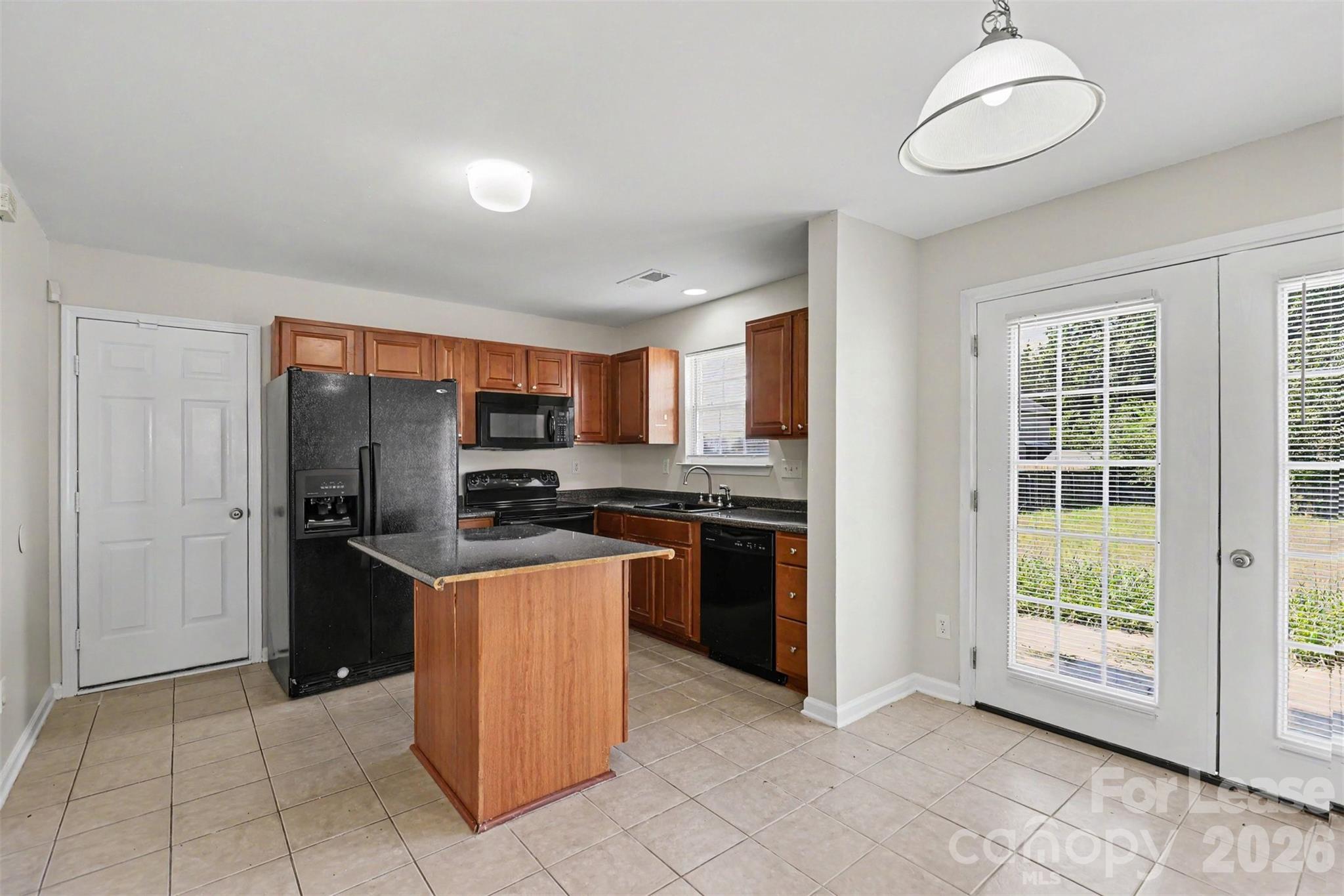 1716 Starling Court Property Photo 11