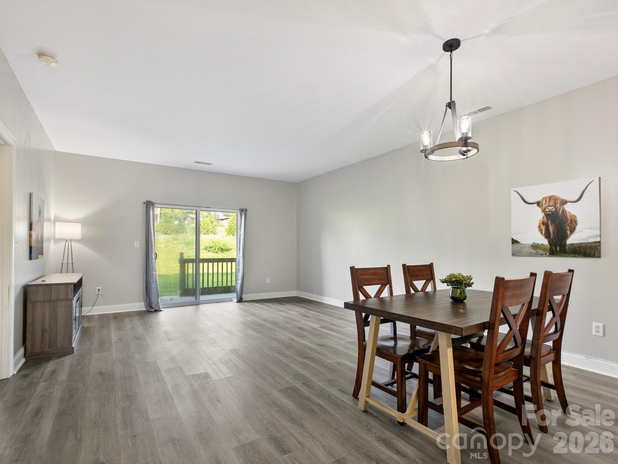 93 Foxden Drive 102 Property Photo 3