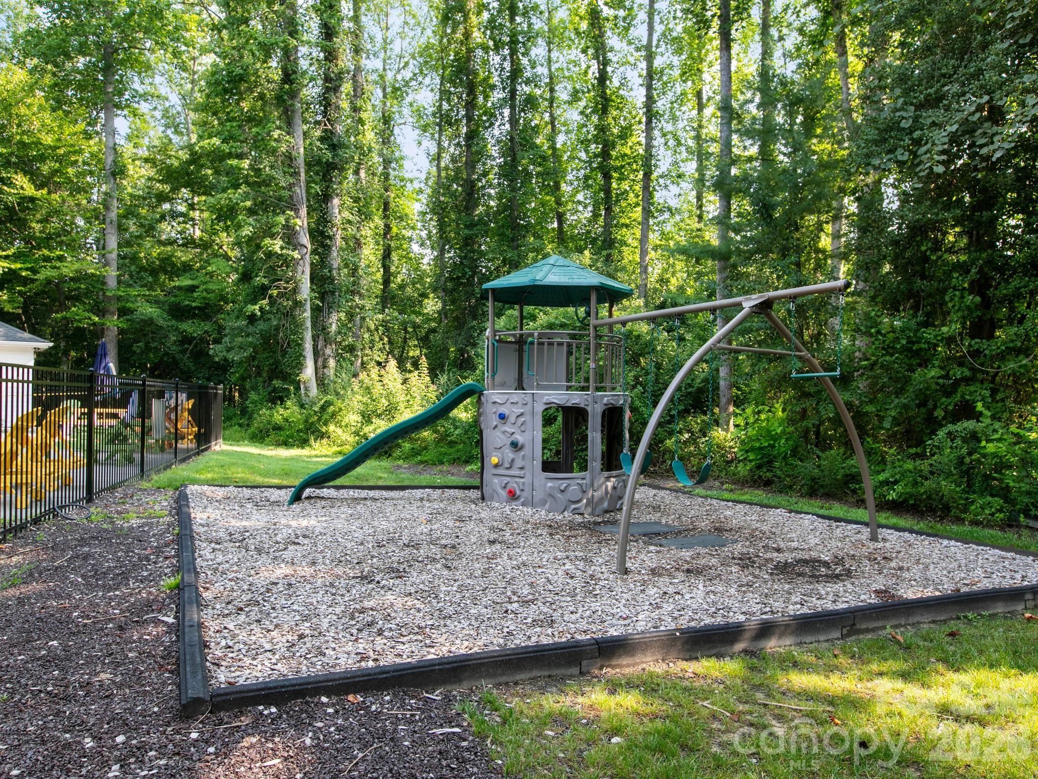 93 Foxden Drive 102 Property Photo 15