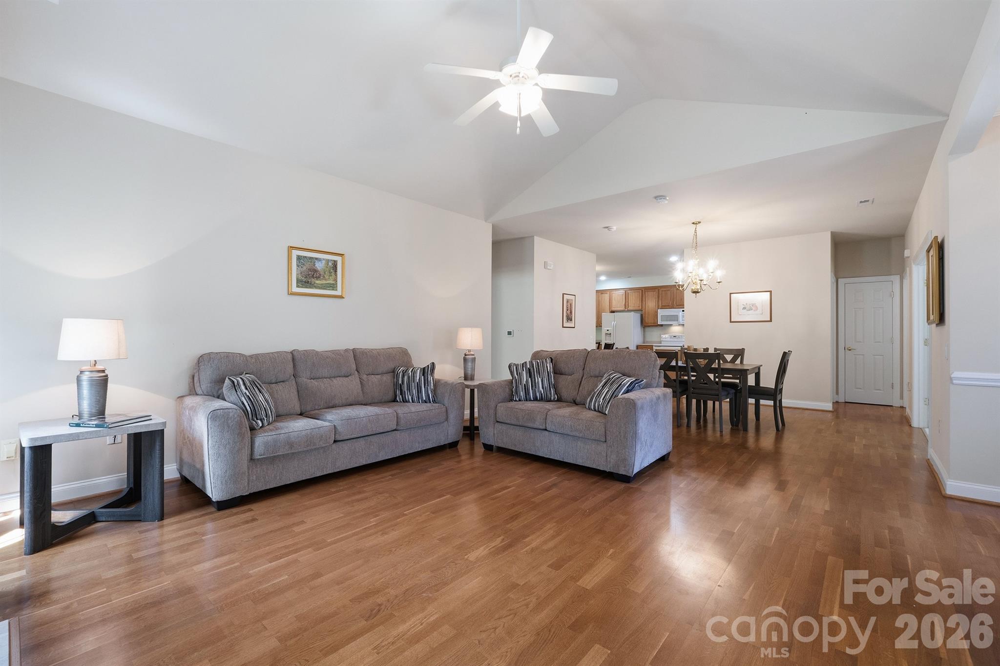 3221 Abbey Walk Lane Property Photo 7