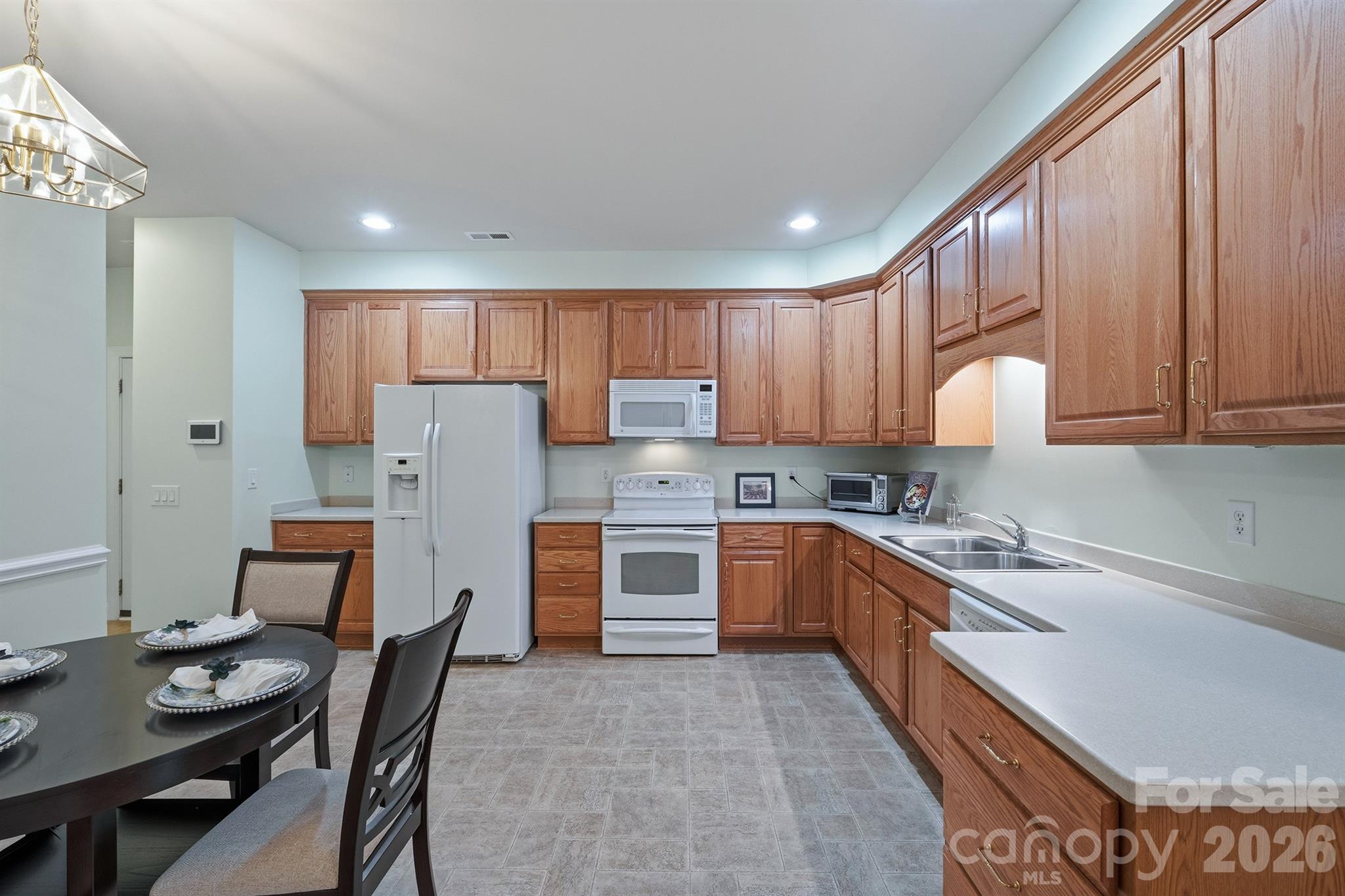 3221 Abbey Walk Lane Property Photo 15