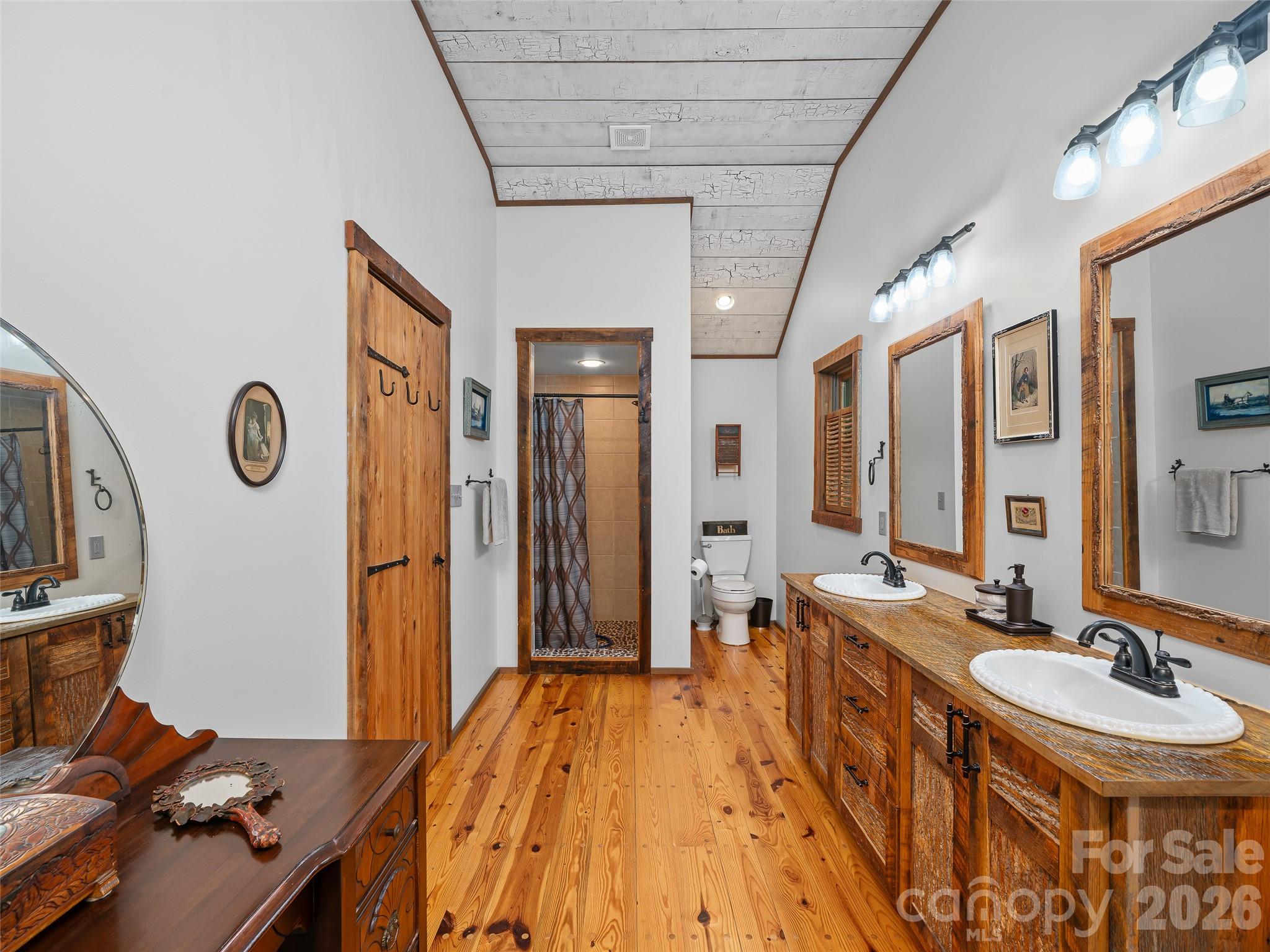 503 White Pine Lane Property Photo 12