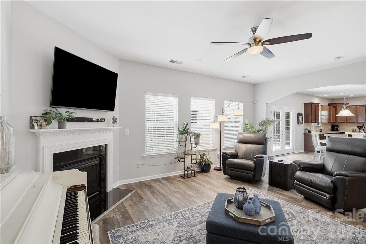 3829 Franklin Meadows Drive Property Photo 10