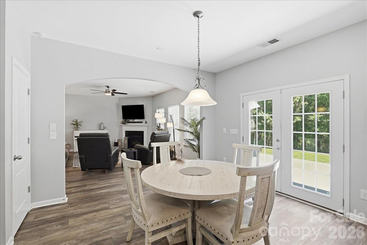 3829 Franklin Meadows Drive Property Photo 13