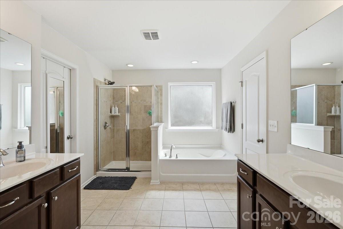 3829 Franklin Meadows Drive Property Photo 21