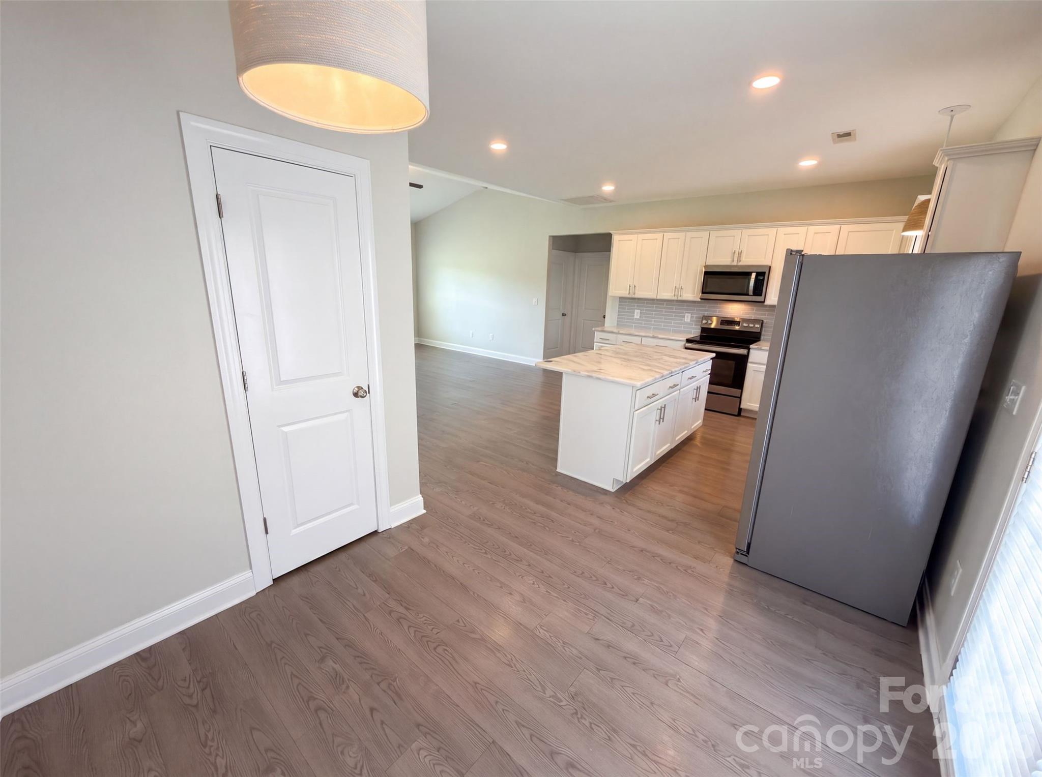 7825 Medlin Road Property Photo 6