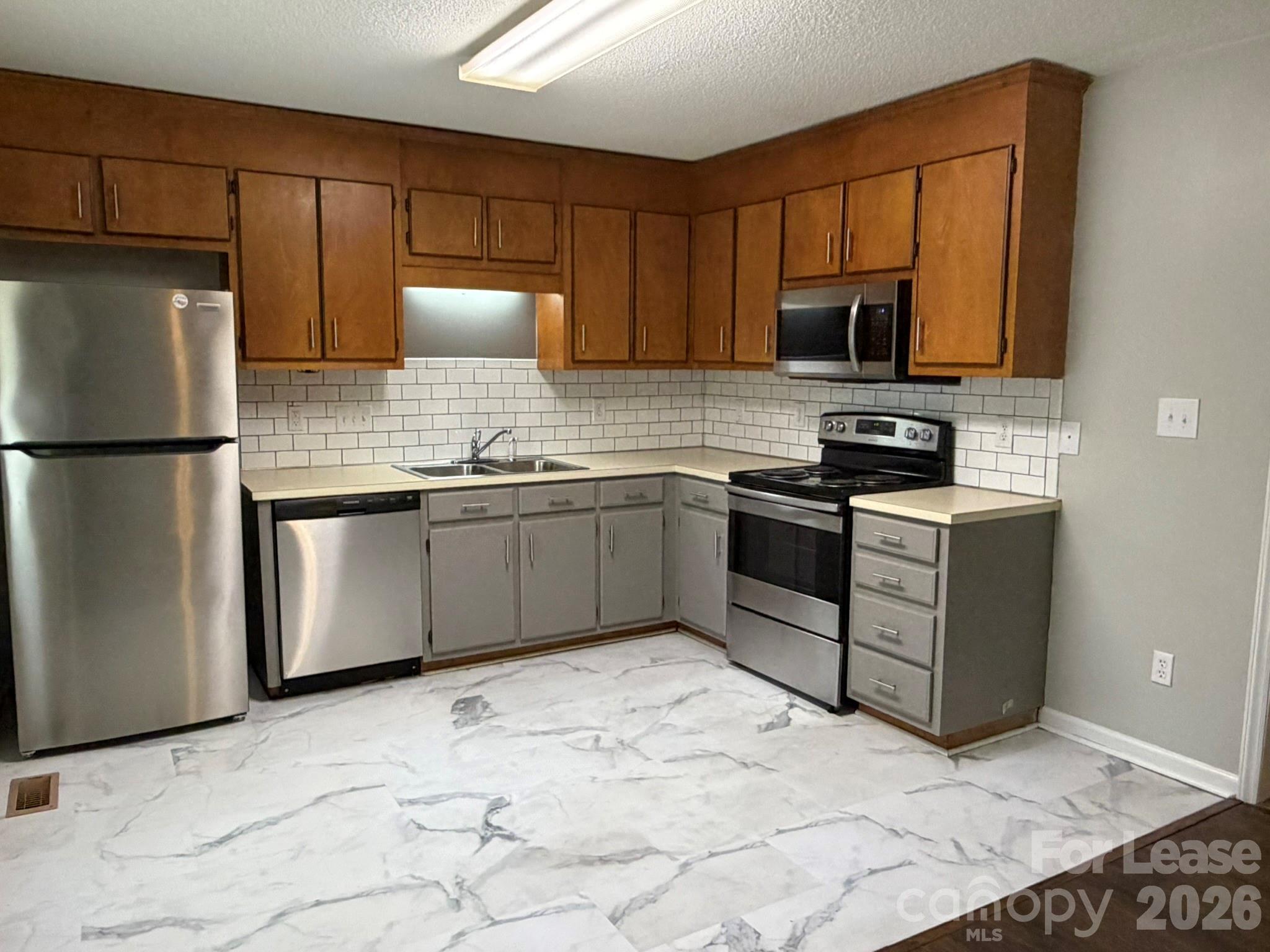 642 Pee Dee Avenue Property Photo 4